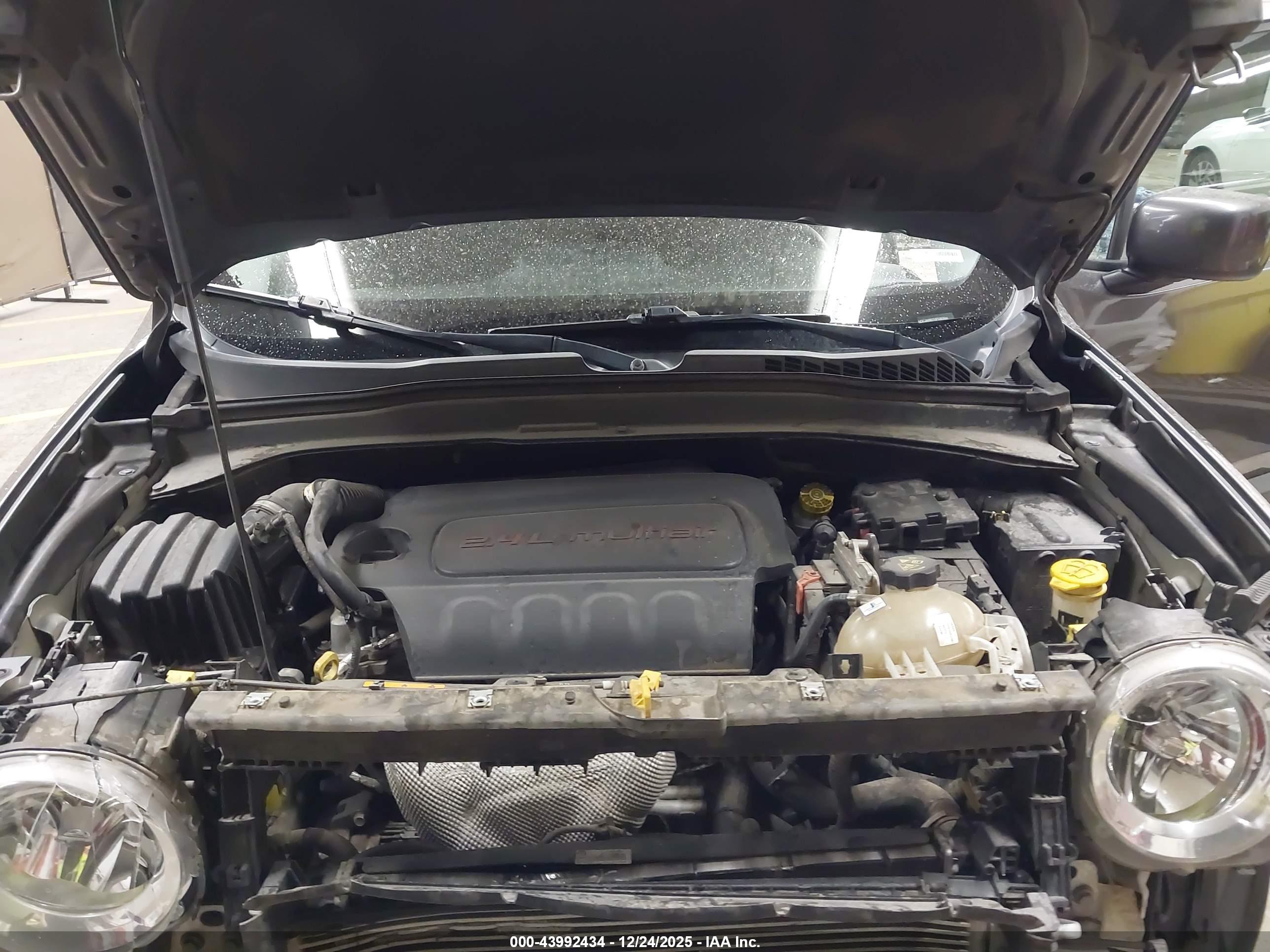 JEEP RENEGADE image 10