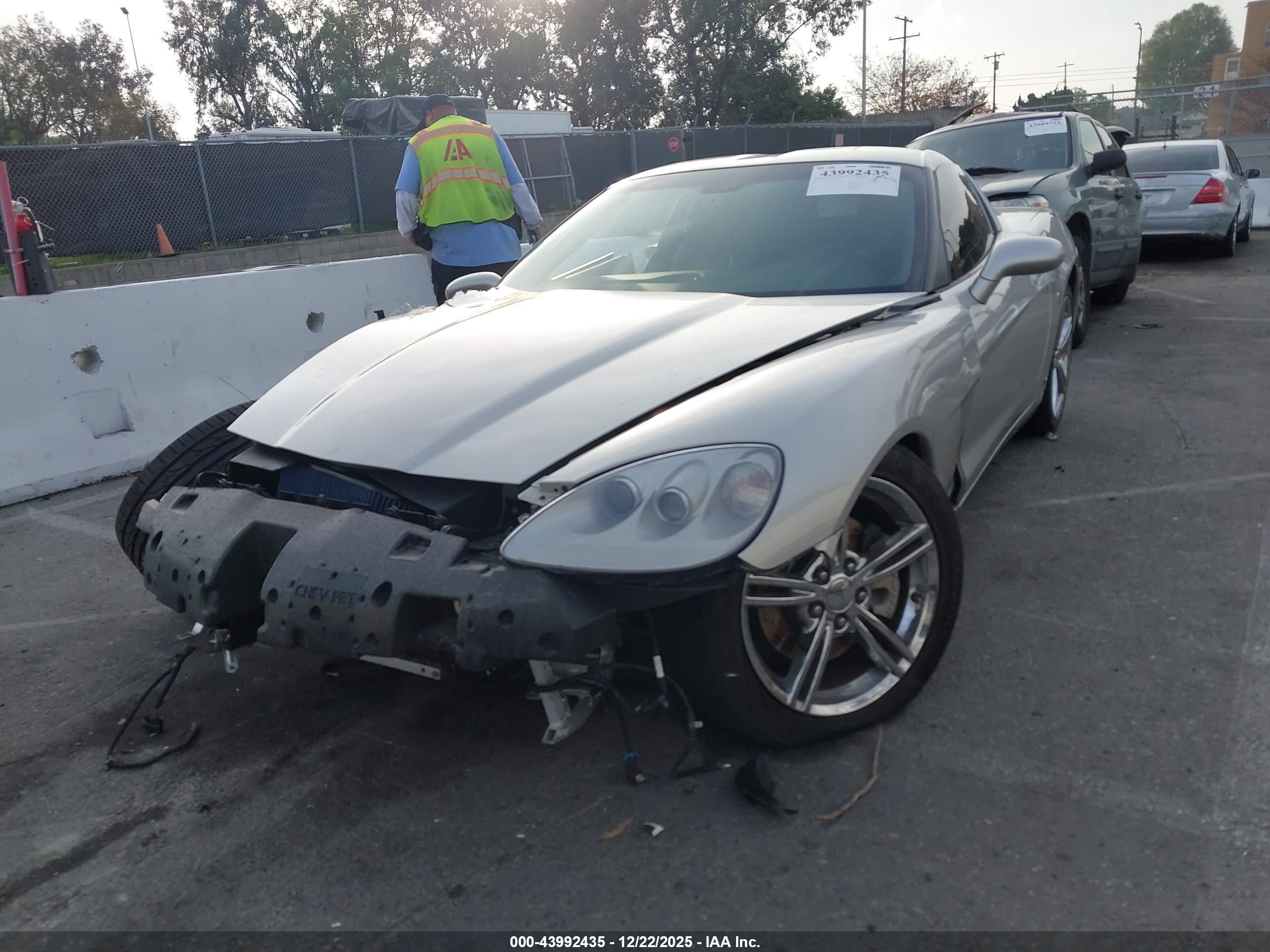 CHEVROLET CORVETTE image 2