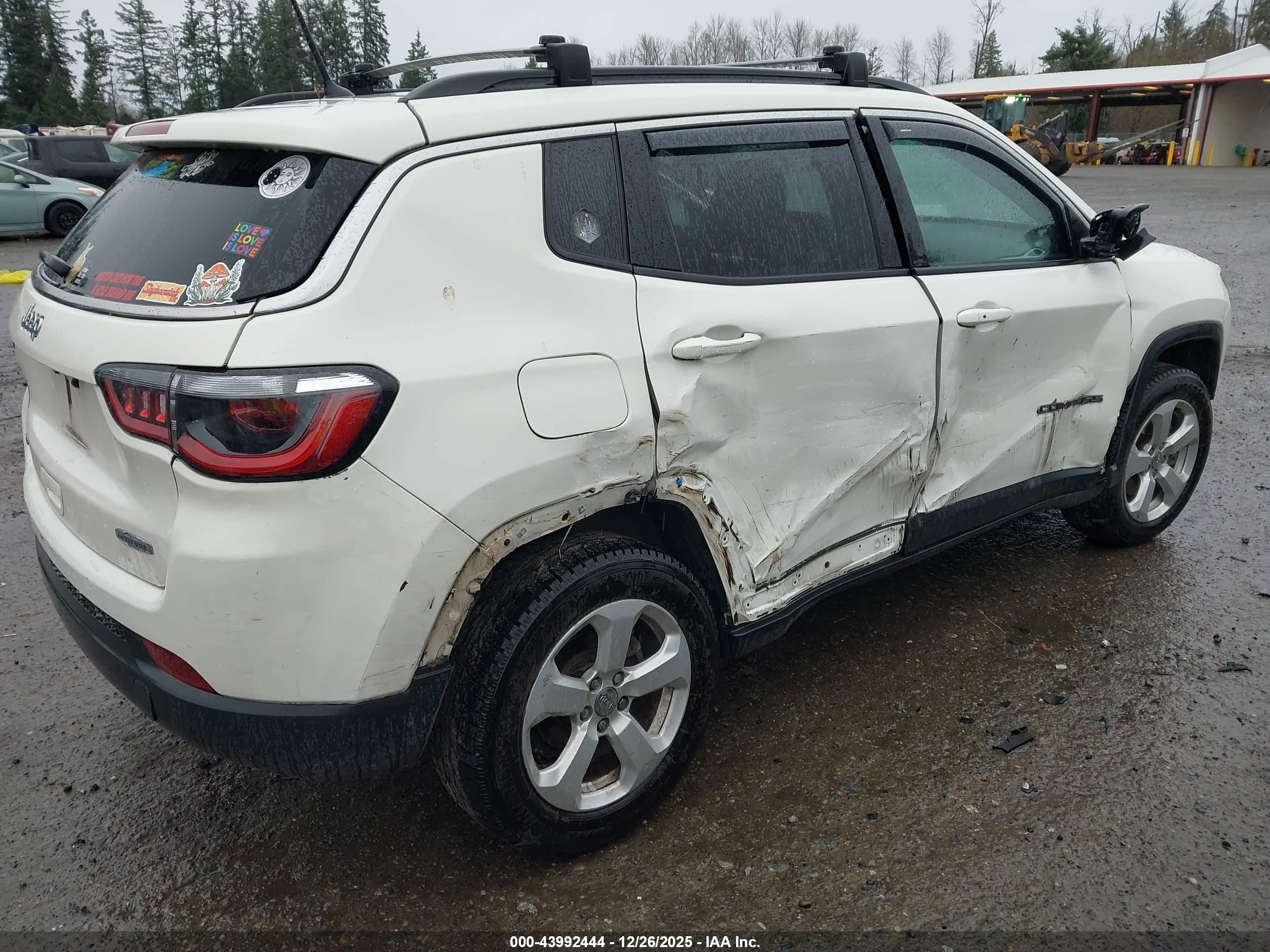 JEEP COMPASS image 4