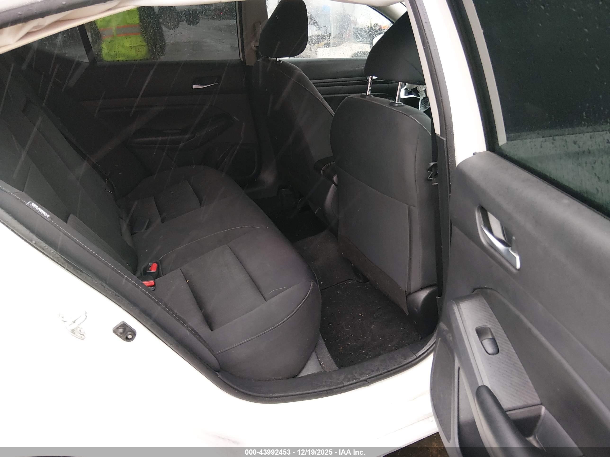 NISSAN ALTIMA image 8