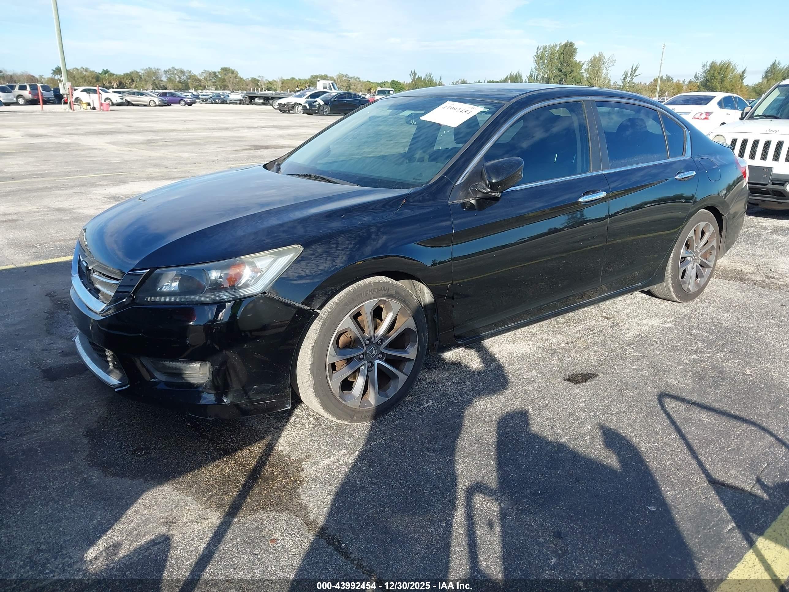 HONDA ACCORD image 2