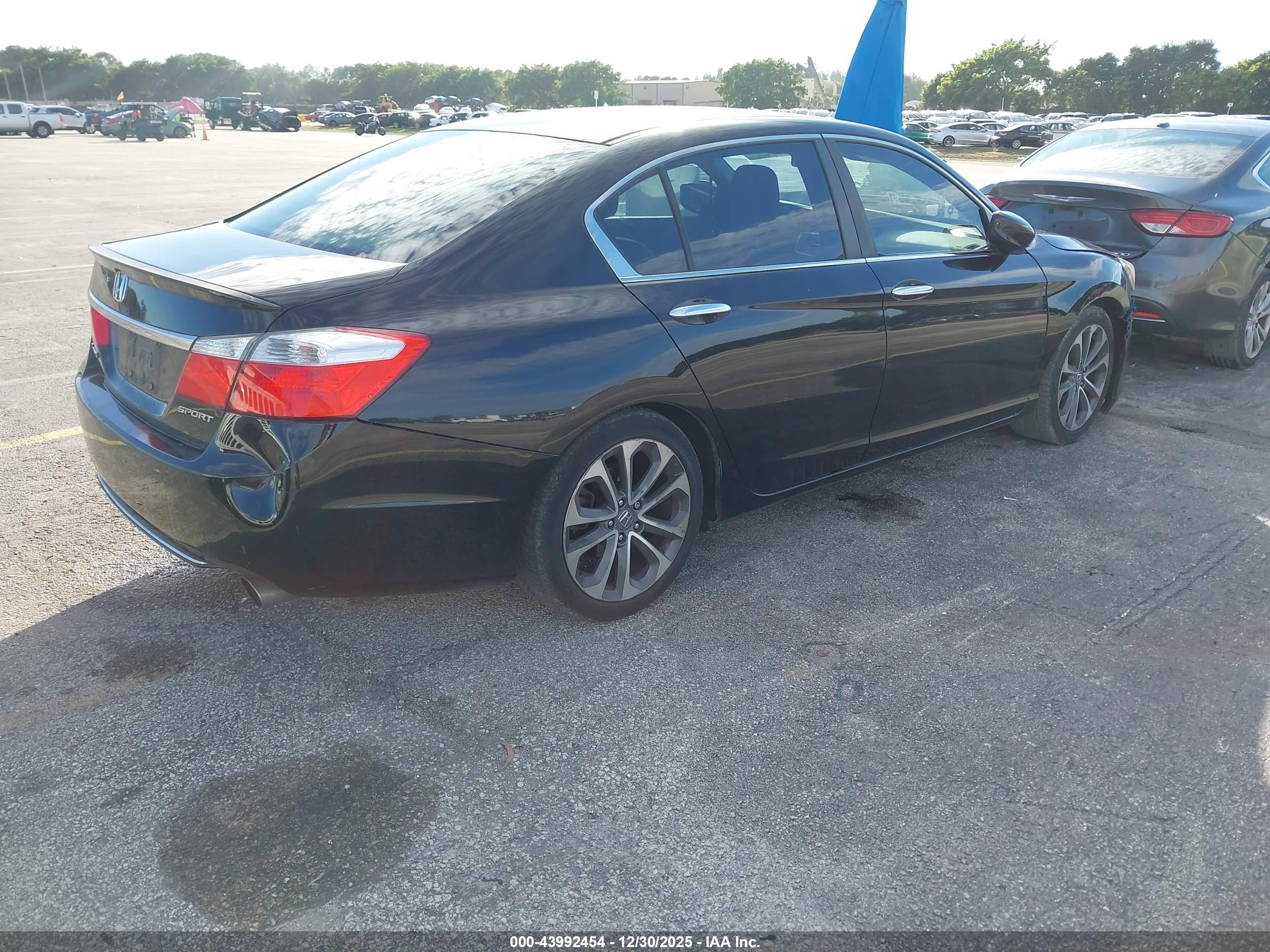 HONDA ACCORD image 4