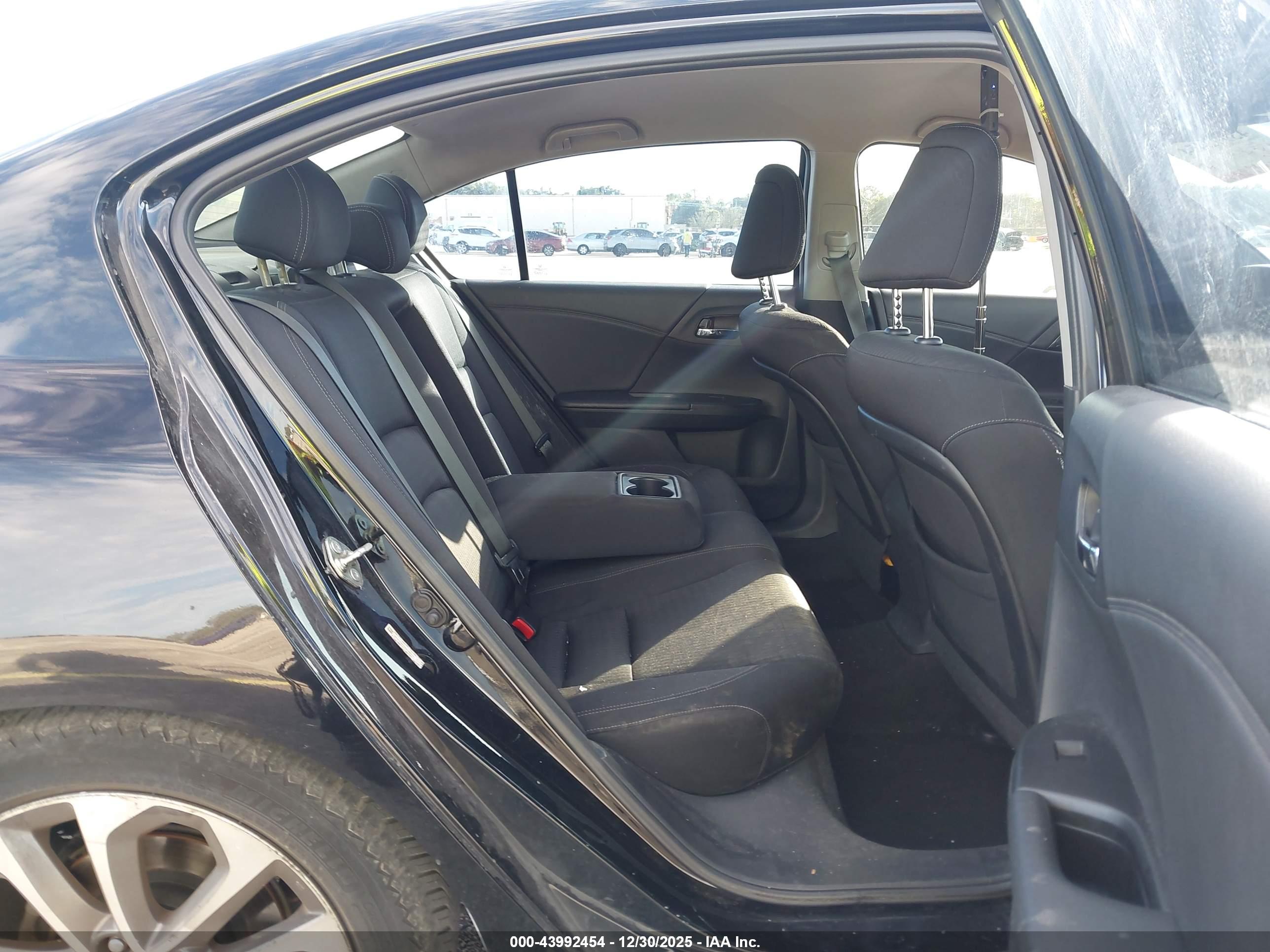 HONDA ACCORD image 8