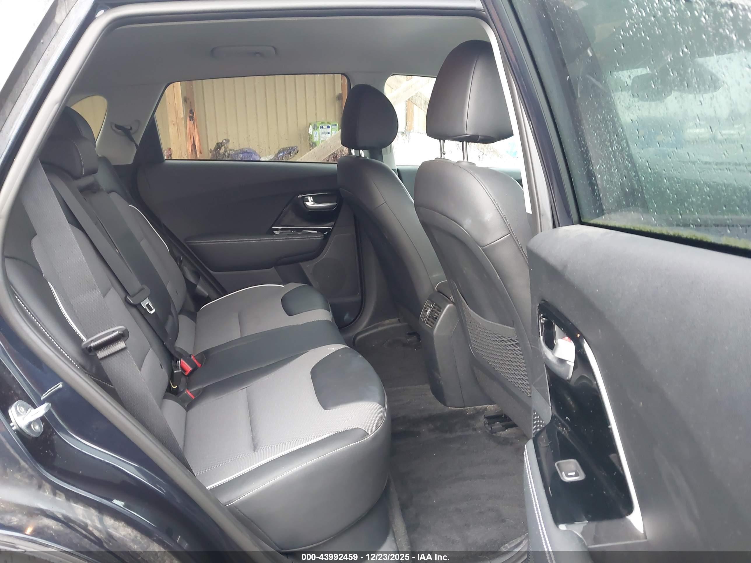 KIA NIRO image 8