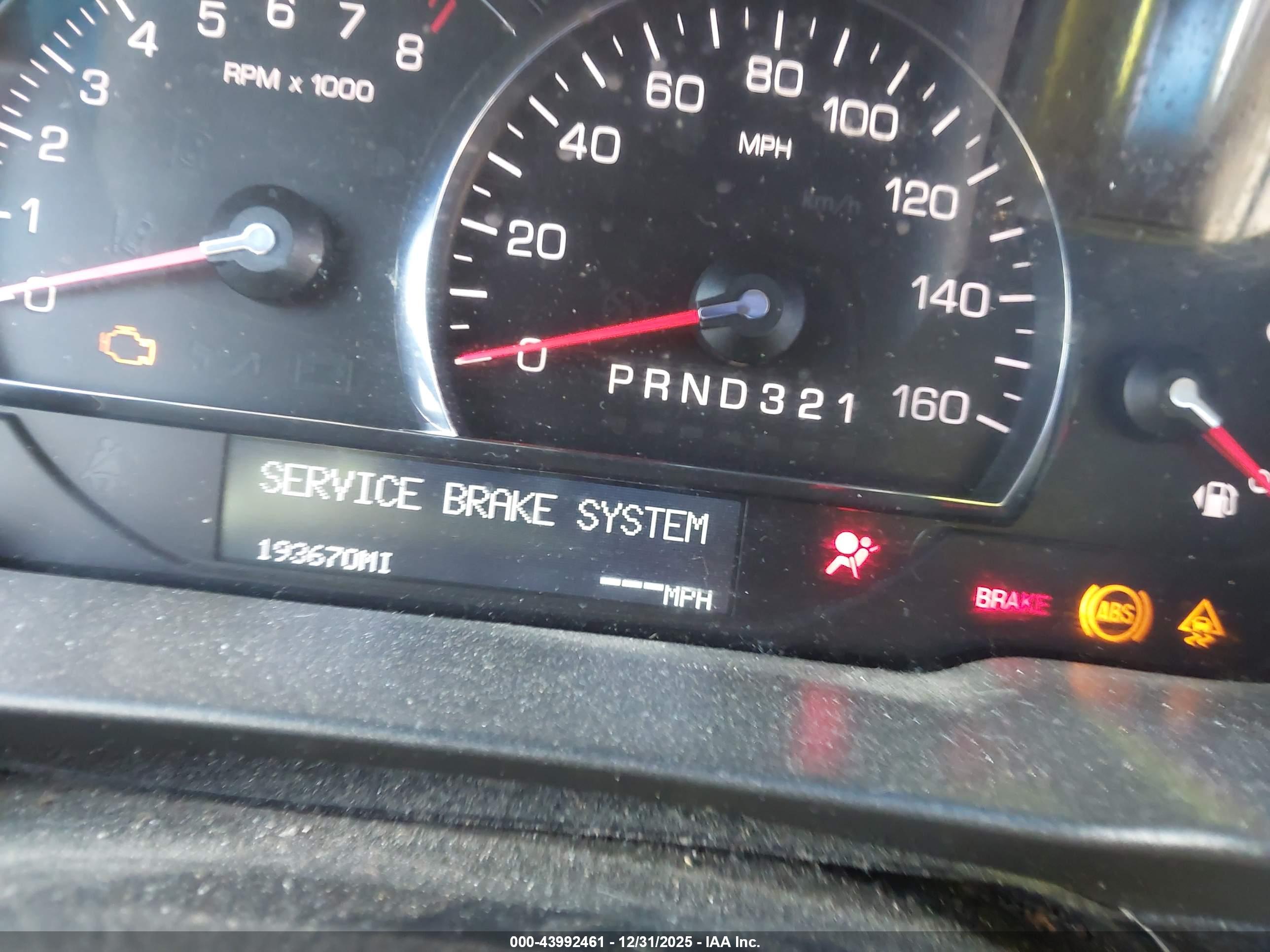 CADILLAC DTS image 7