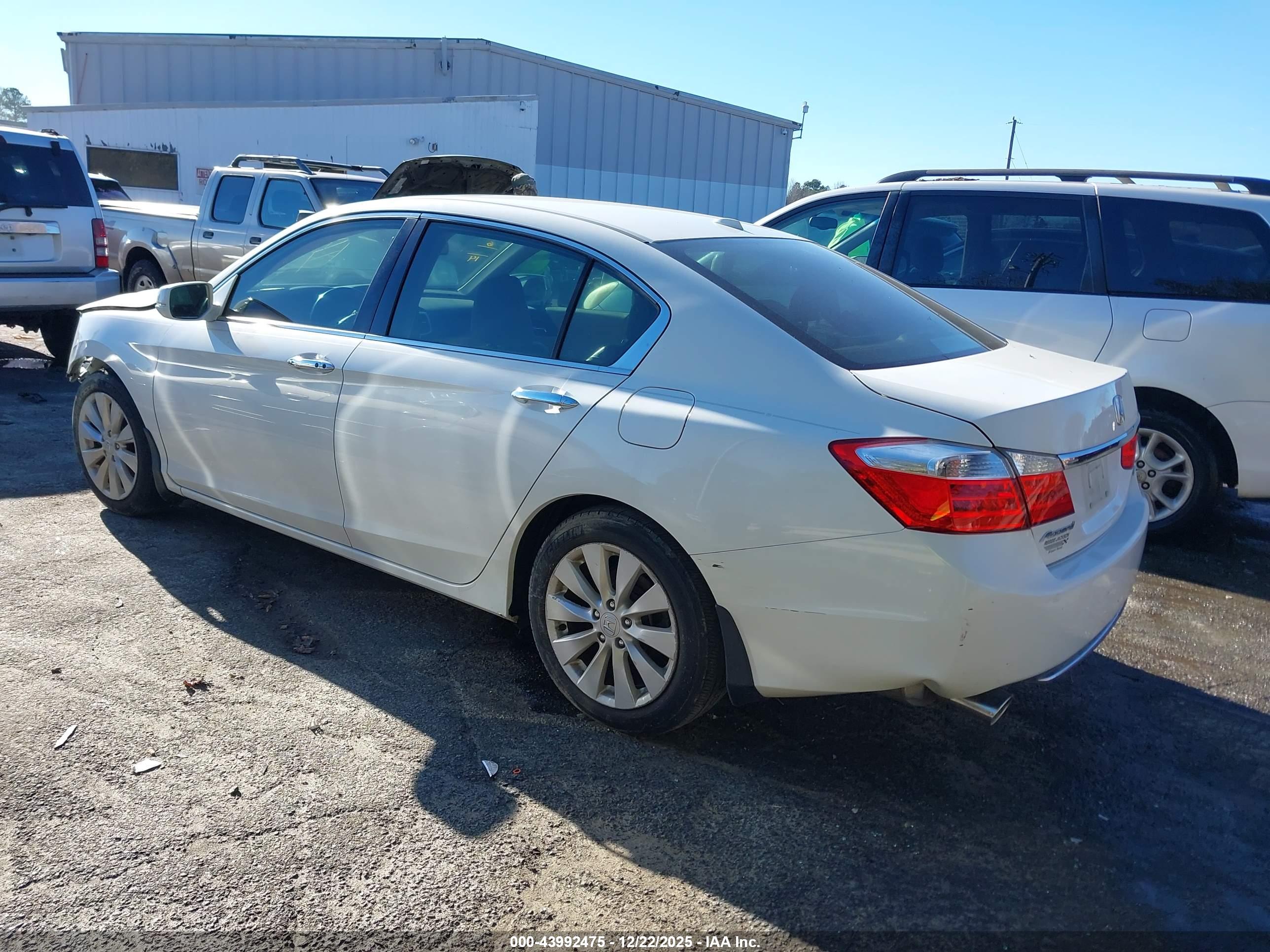 HONDA ACCORD image 3