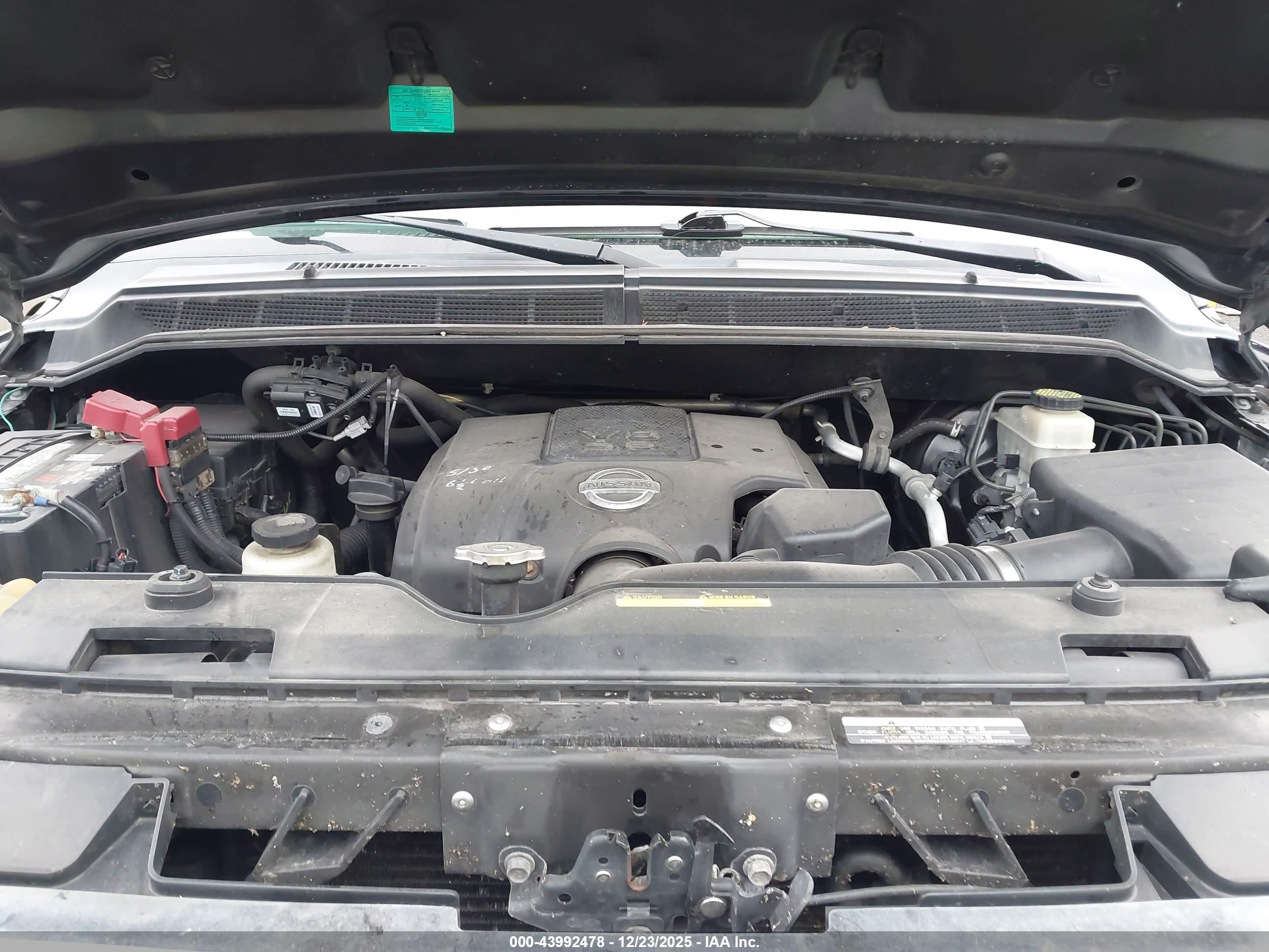 NISSAN TITAN image 10