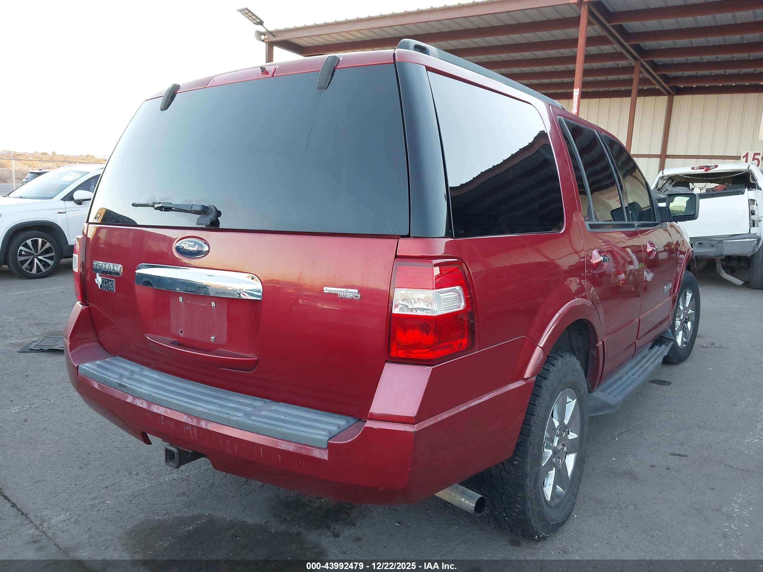 FORD EXPEDITION image 4
