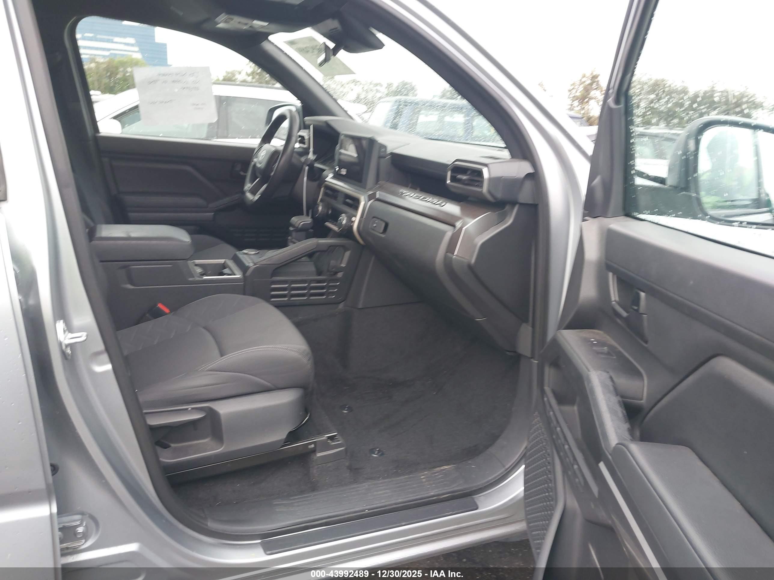 TOYOTA TACOMA image 5