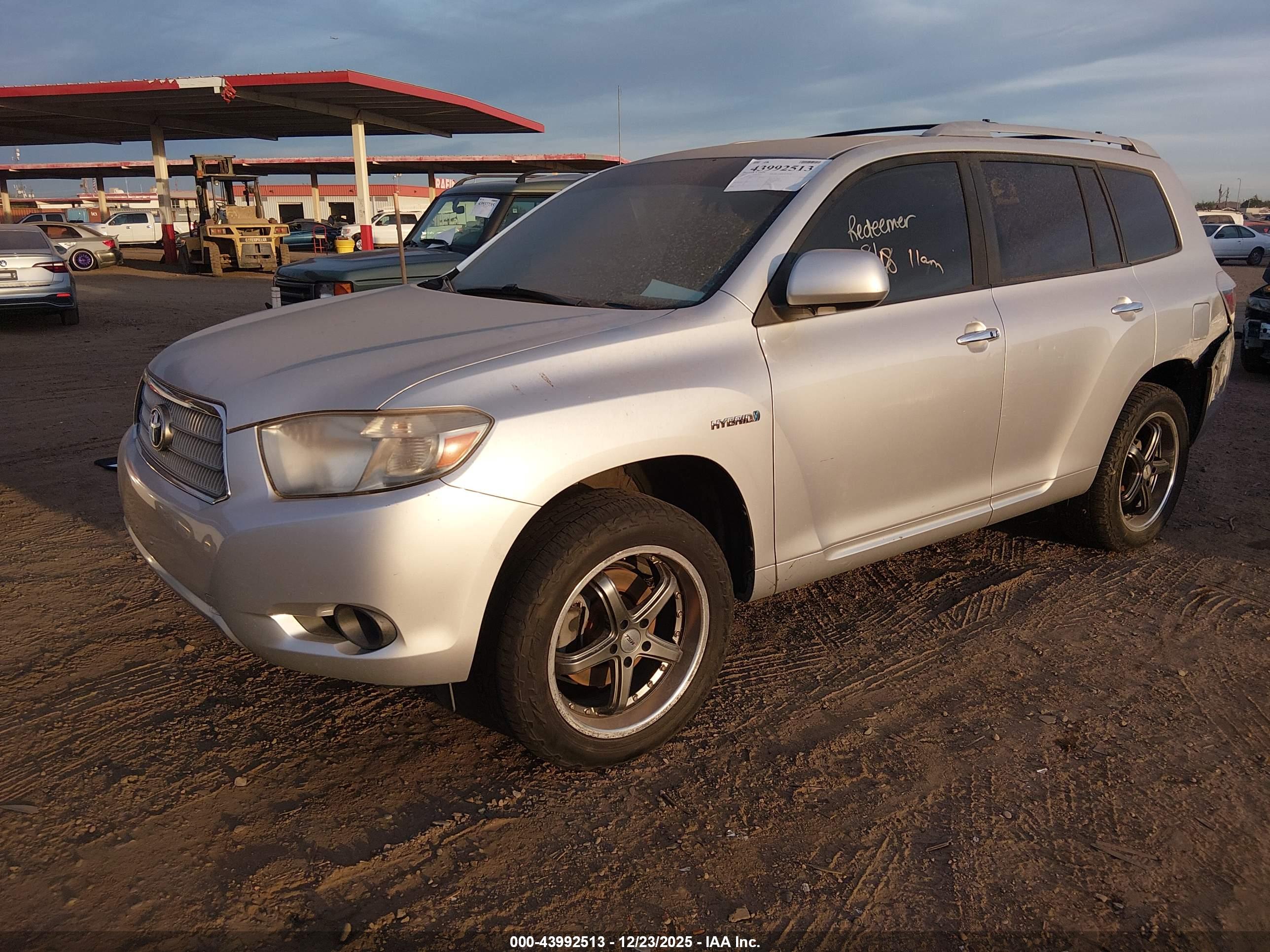 TOYOTA HIGHLANDER image 2