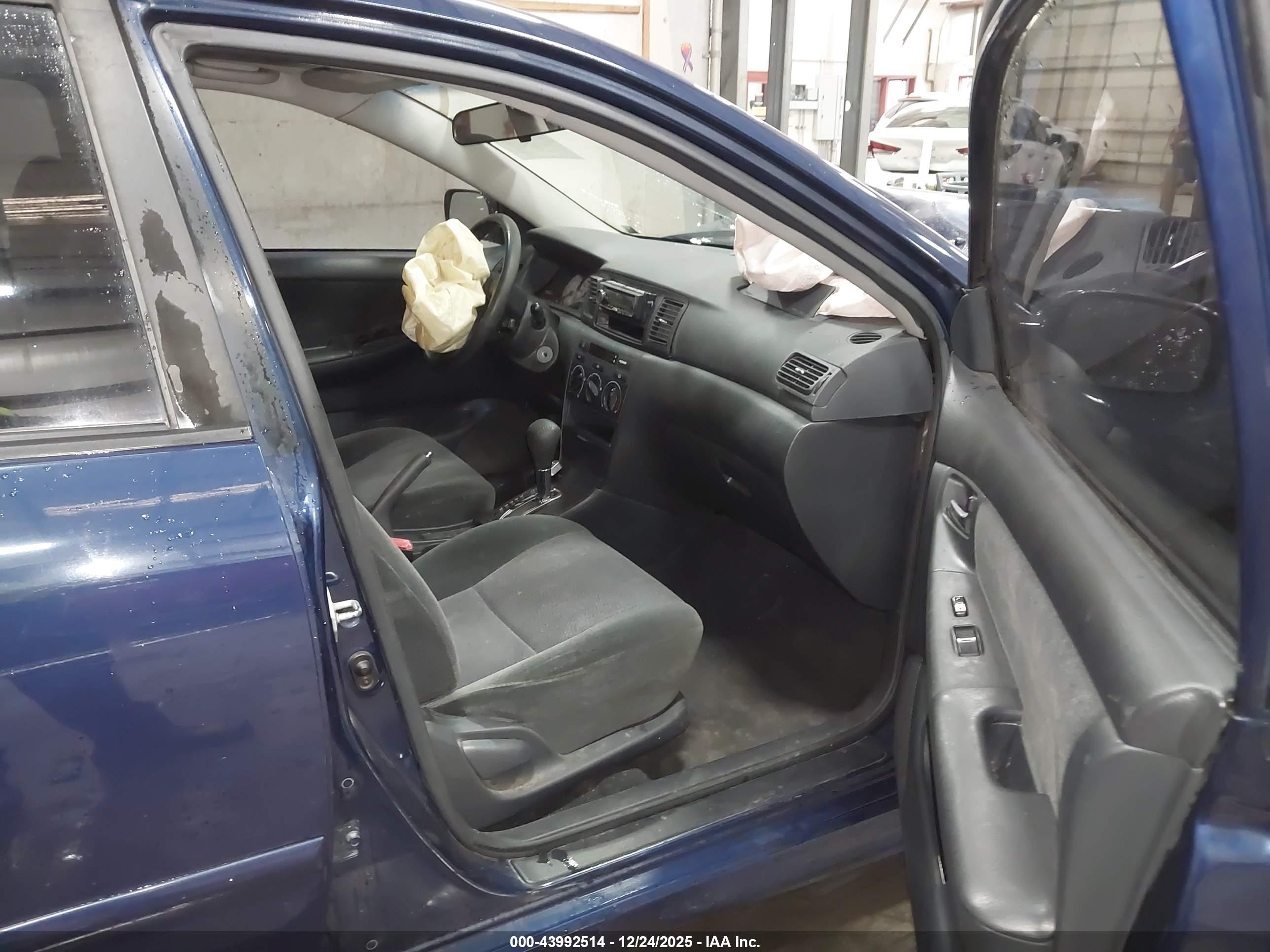 TOYOTA COROLLA image 5
