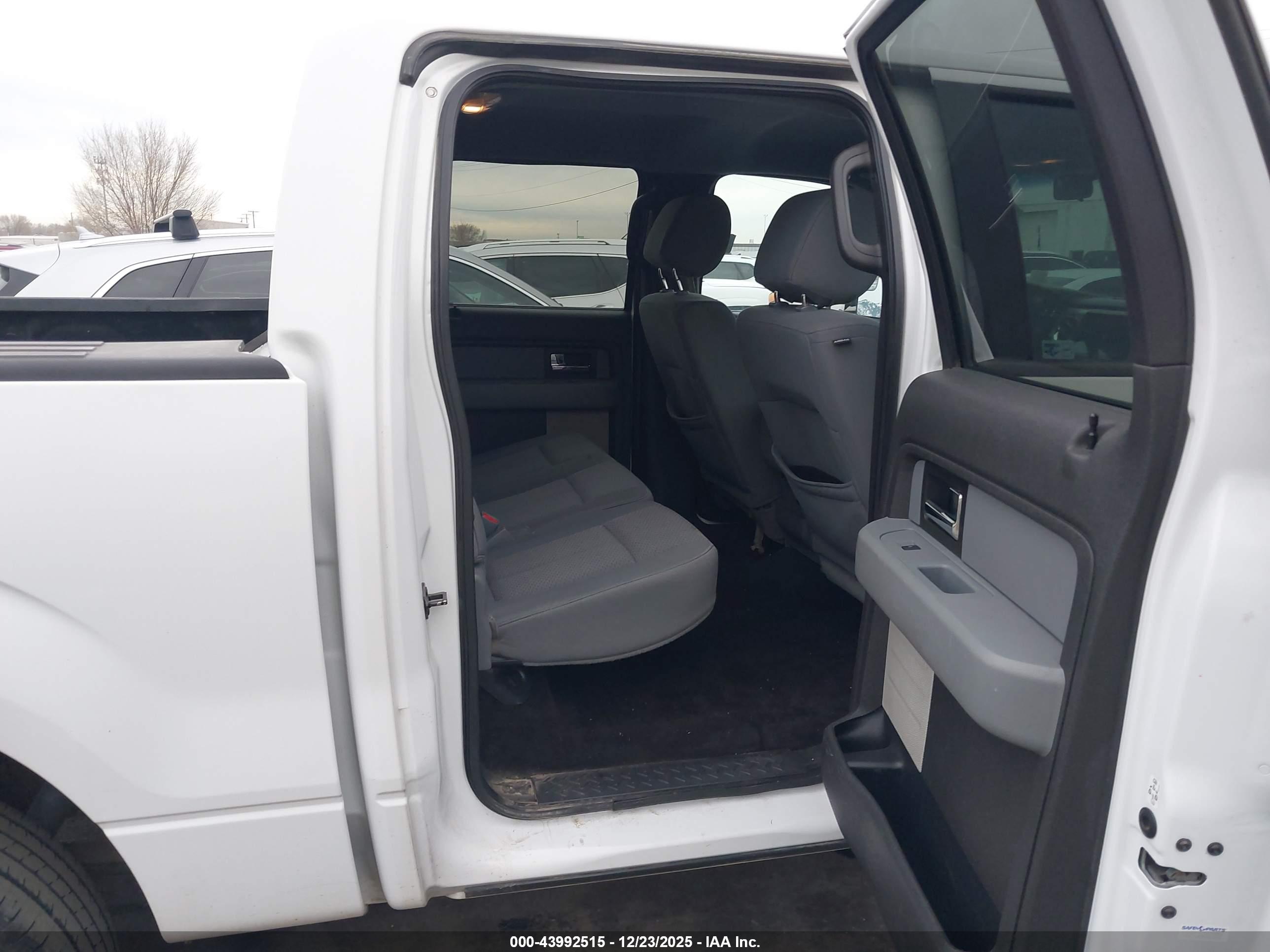 FORD F-150 image 8