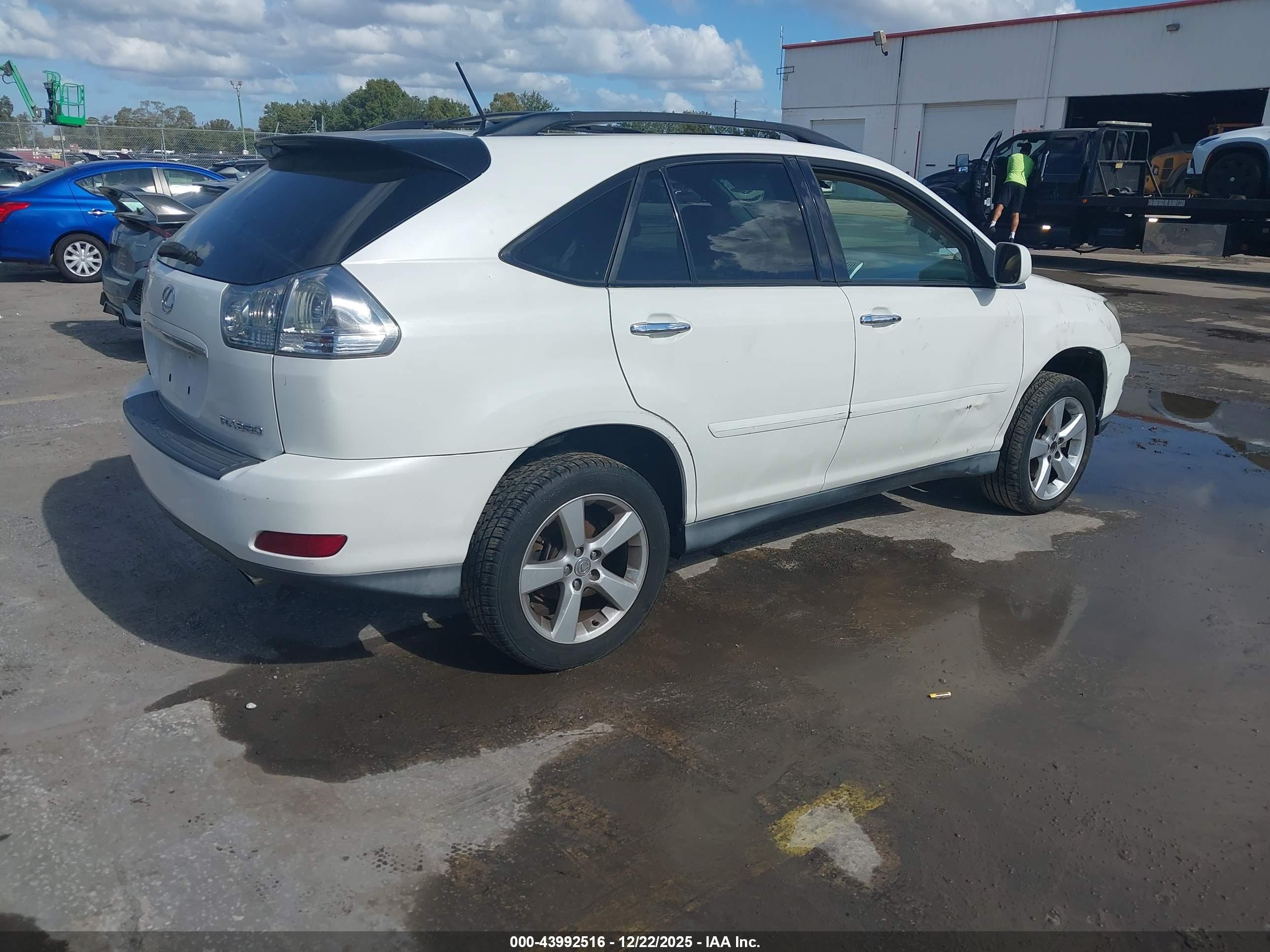 LEXUS RX image 4