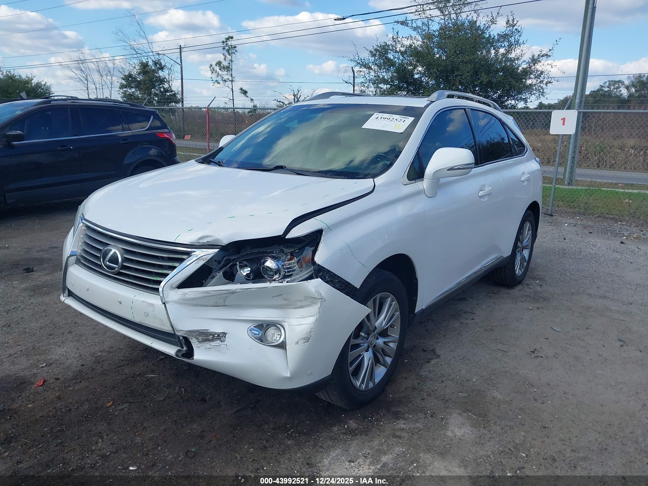 LEXUS RX image 2