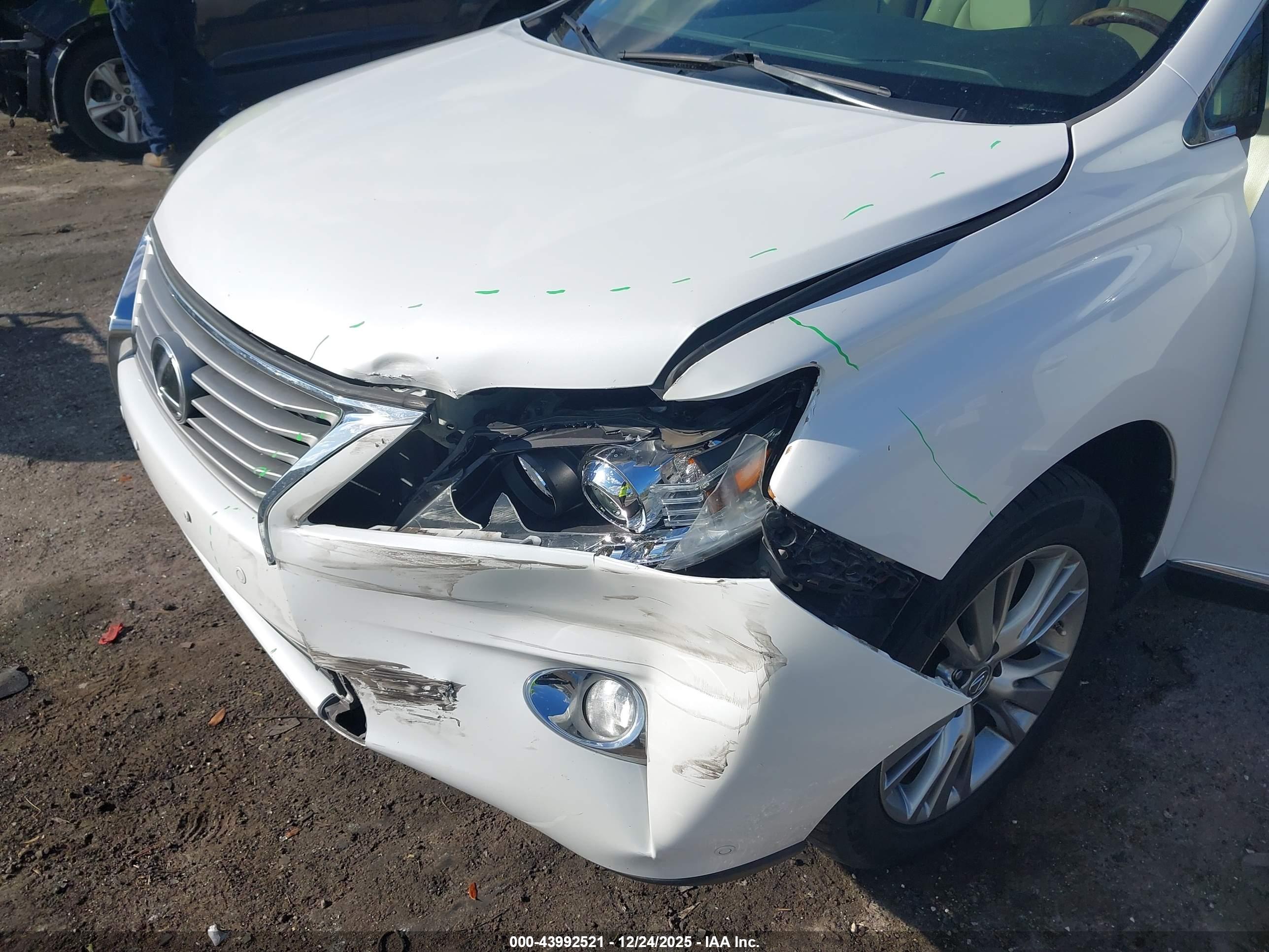 LEXUS RX image 6