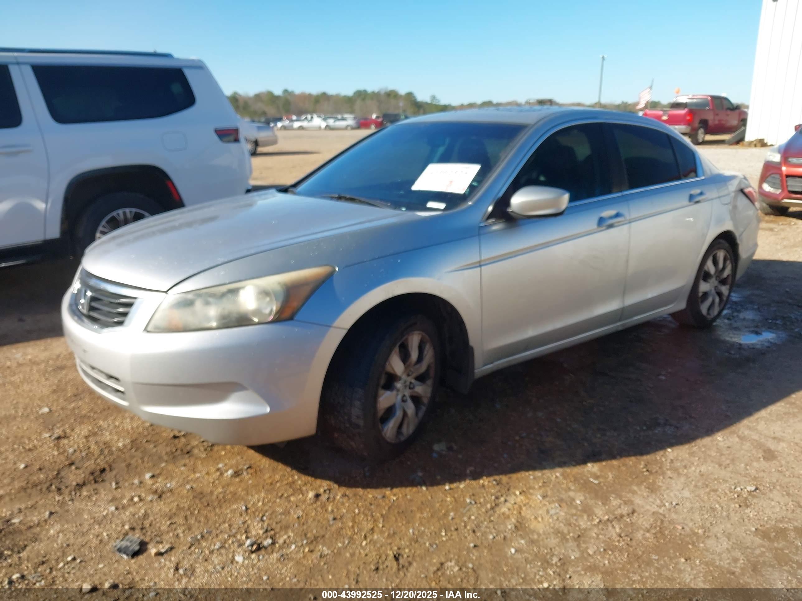 HONDA ACCORD image 2