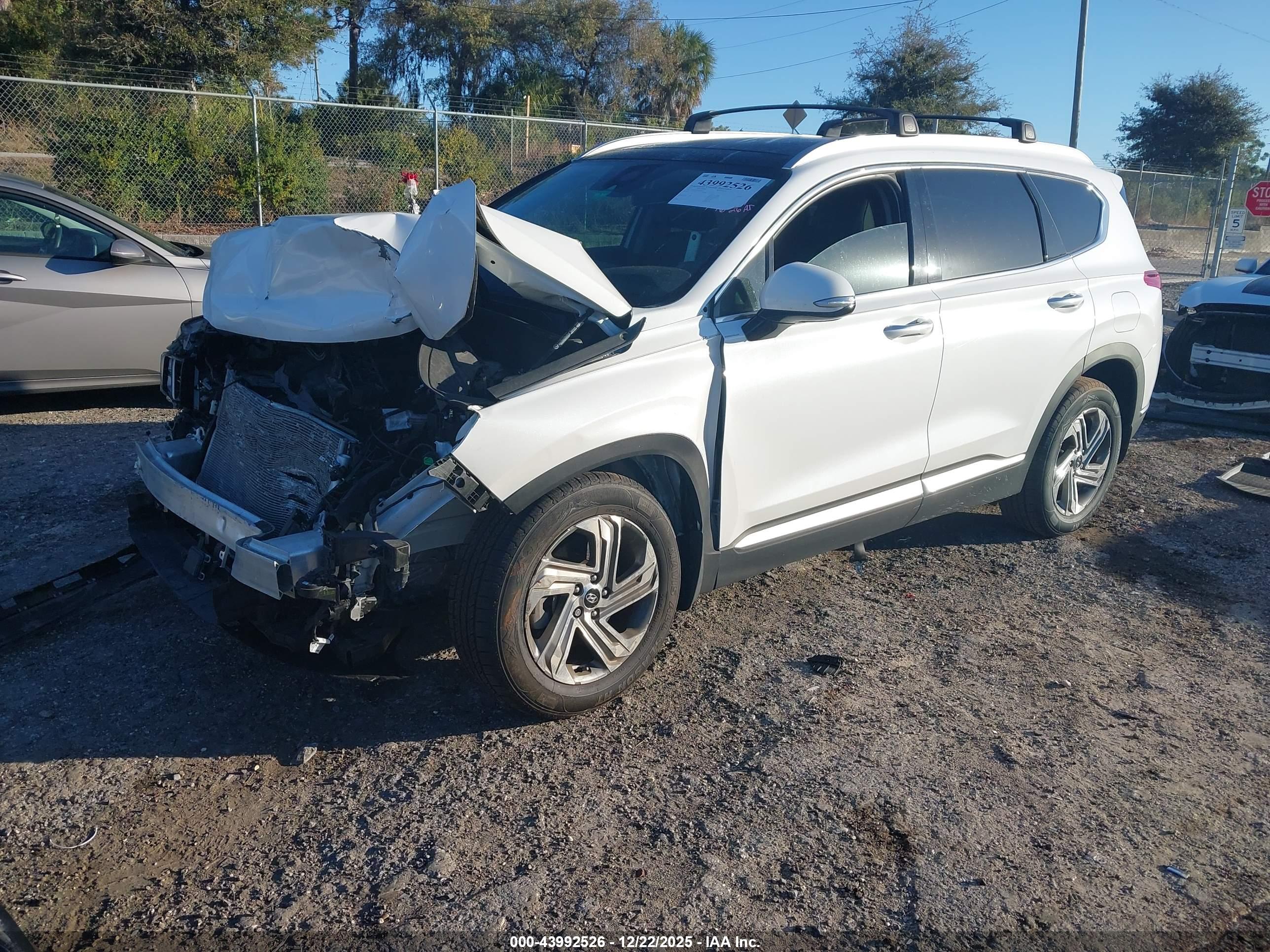 HYUNDAI SANTA image 2