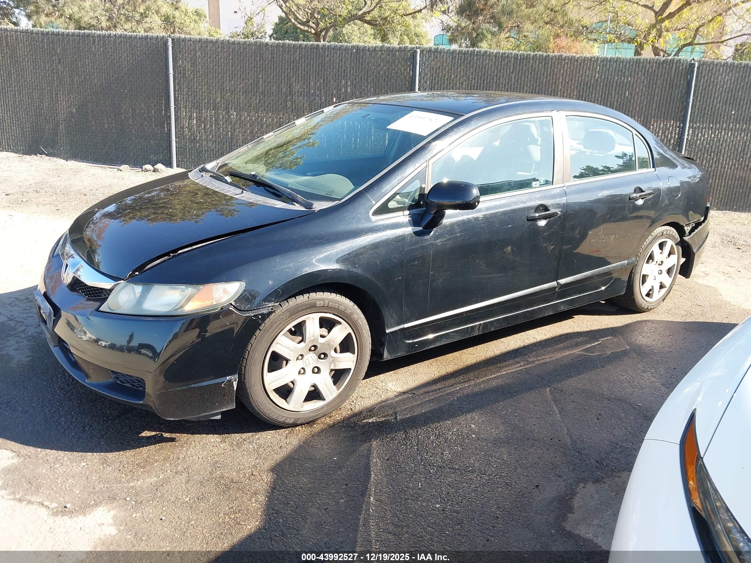 HONDA CIVIC image 2