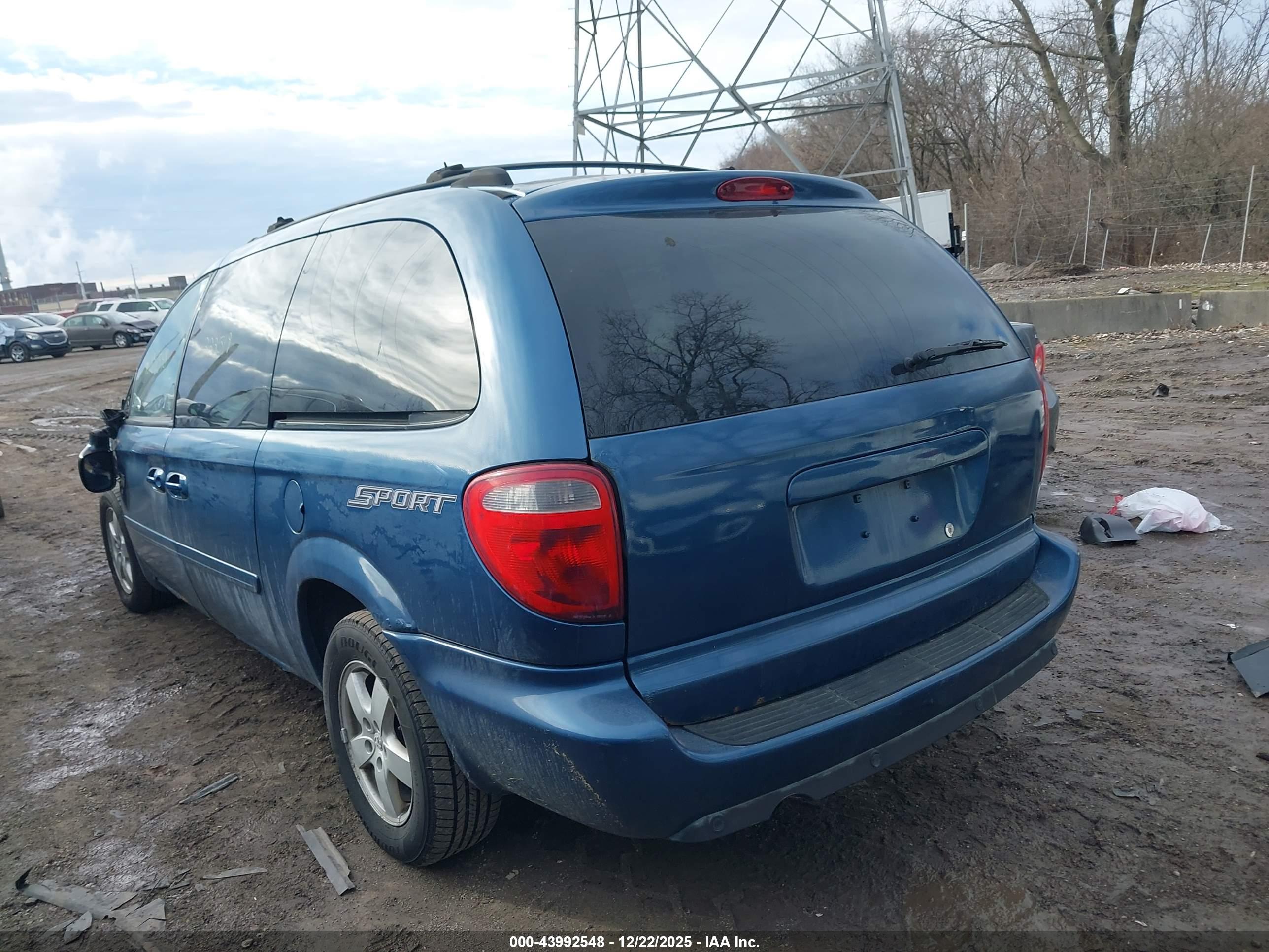 DODGE GRAND image 3