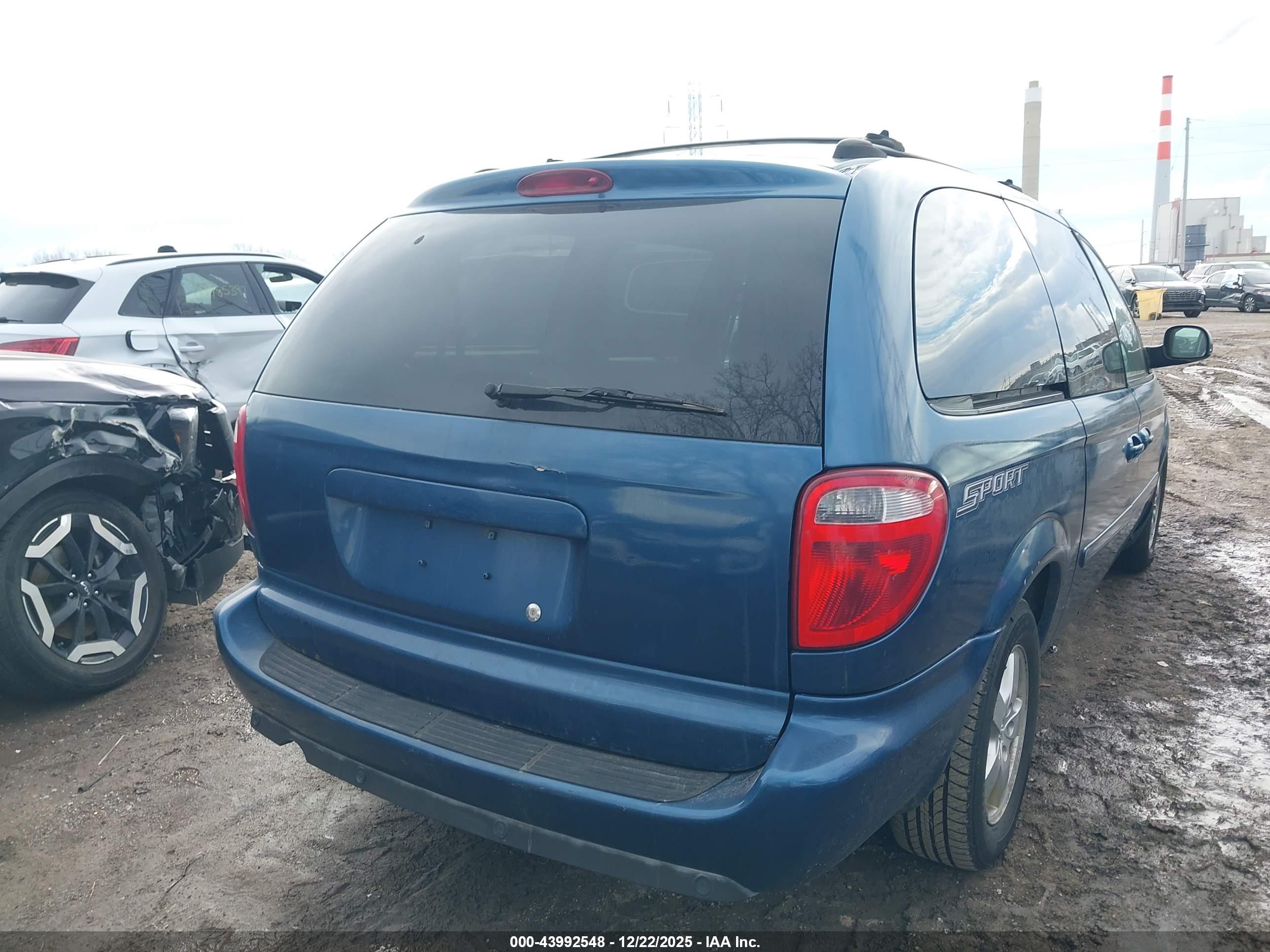 DODGE GRAND image 4