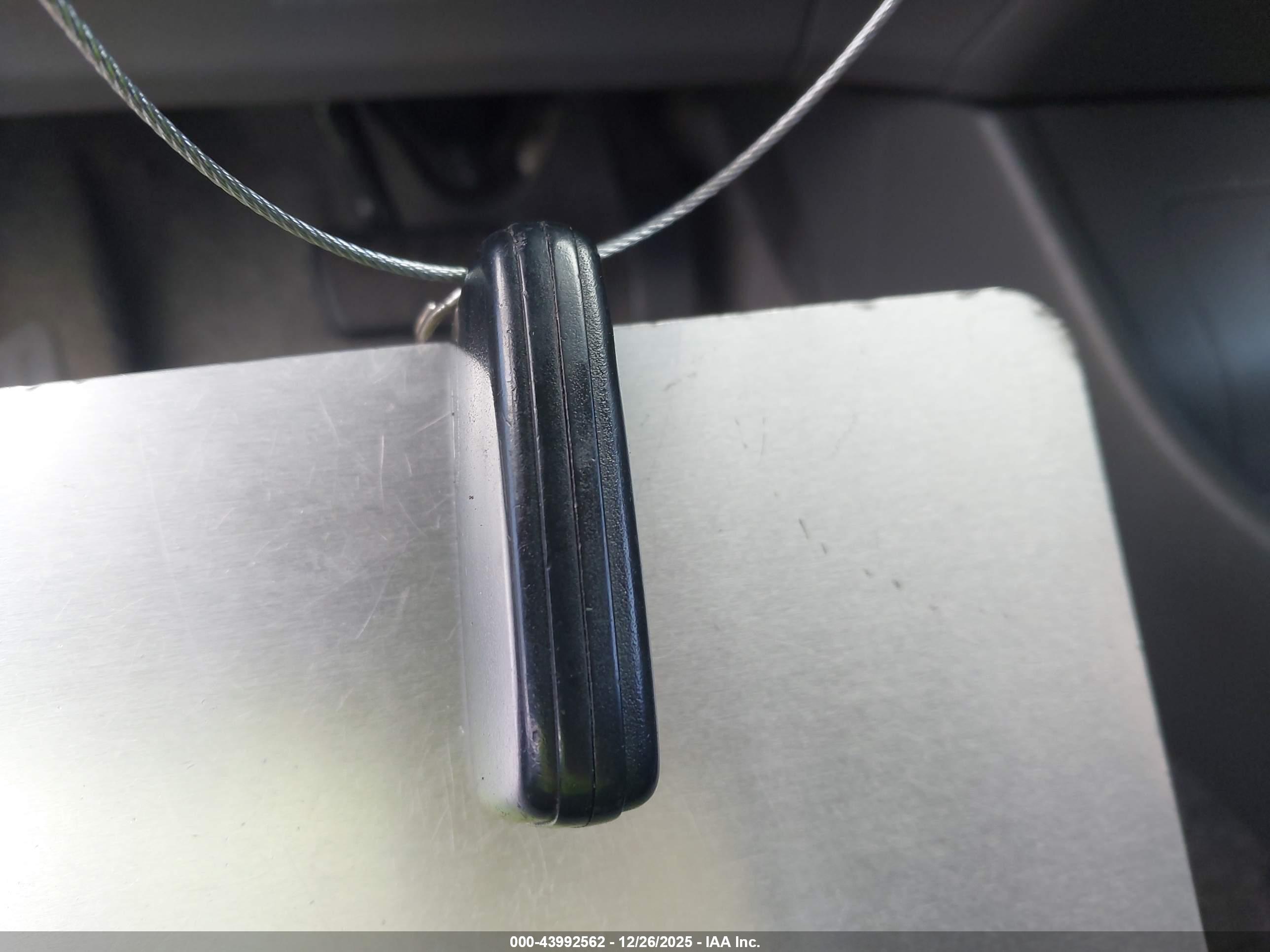 TOYOTA PRIUS image 11