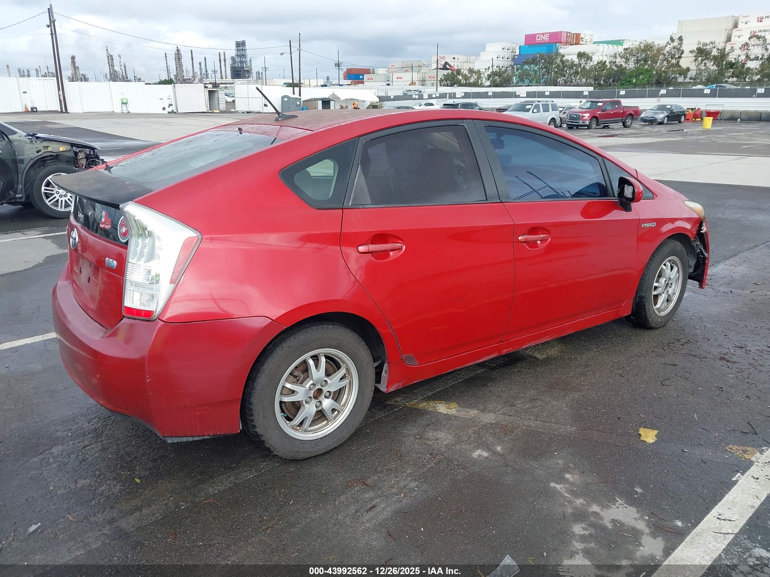 TOYOTA PRIUS image 4