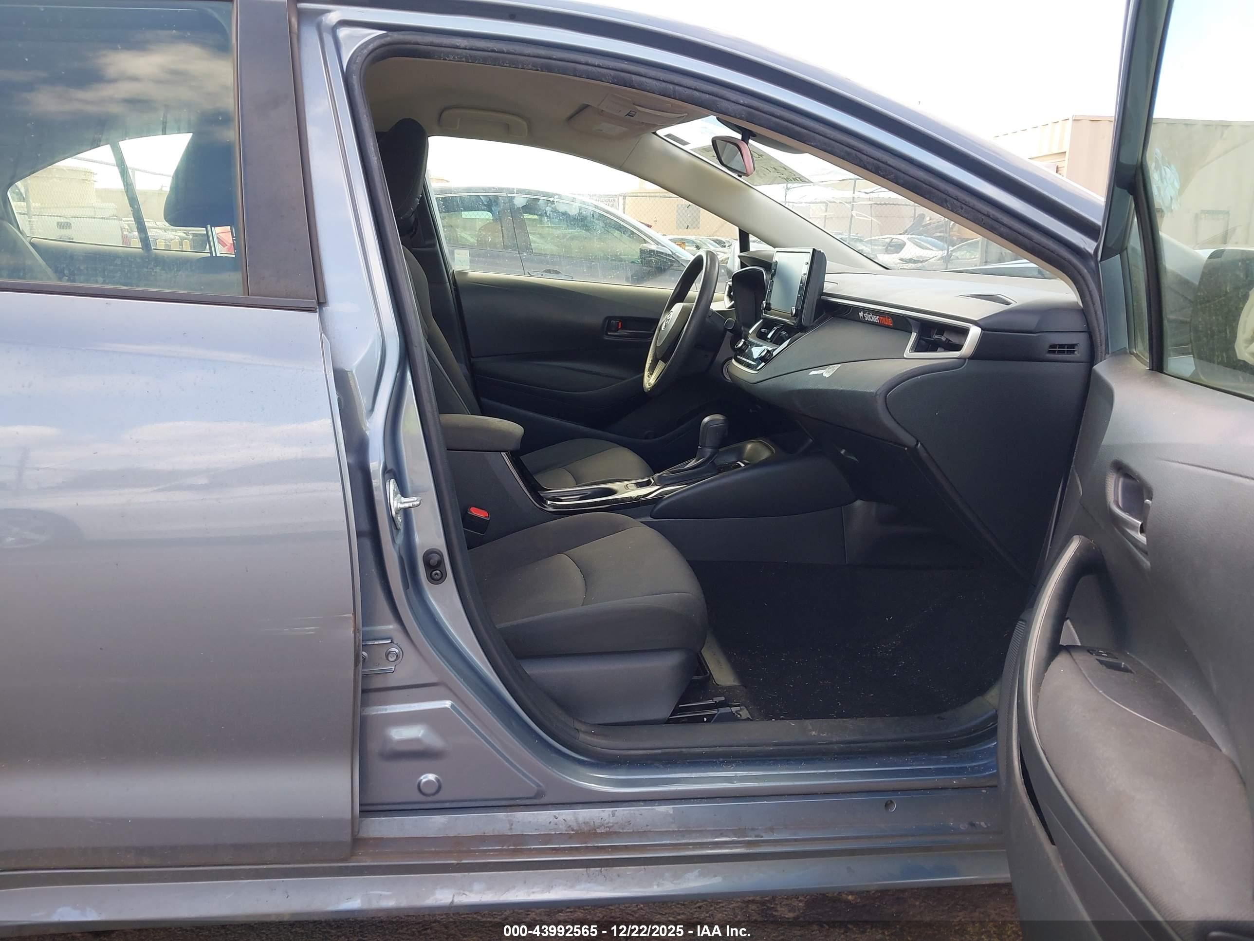 TOYOTA COROLLA image 5
