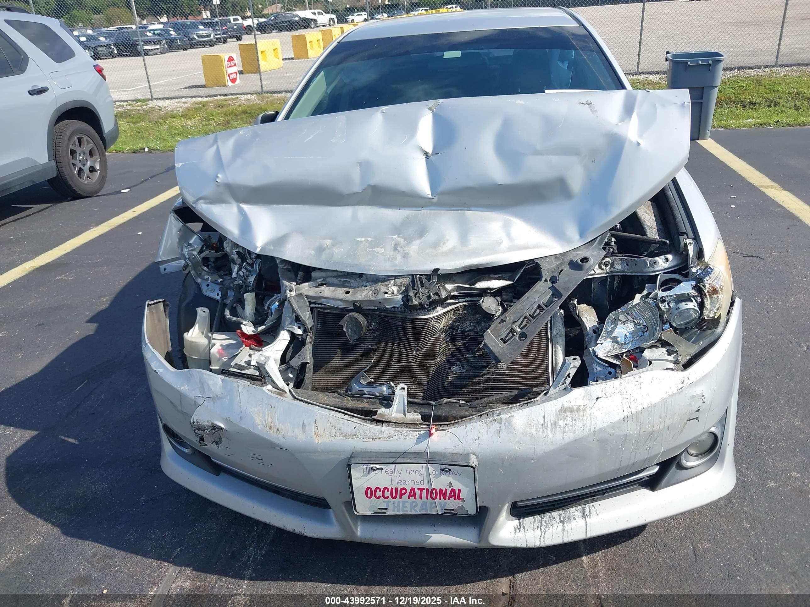 TOYOTA CAMRY image 6