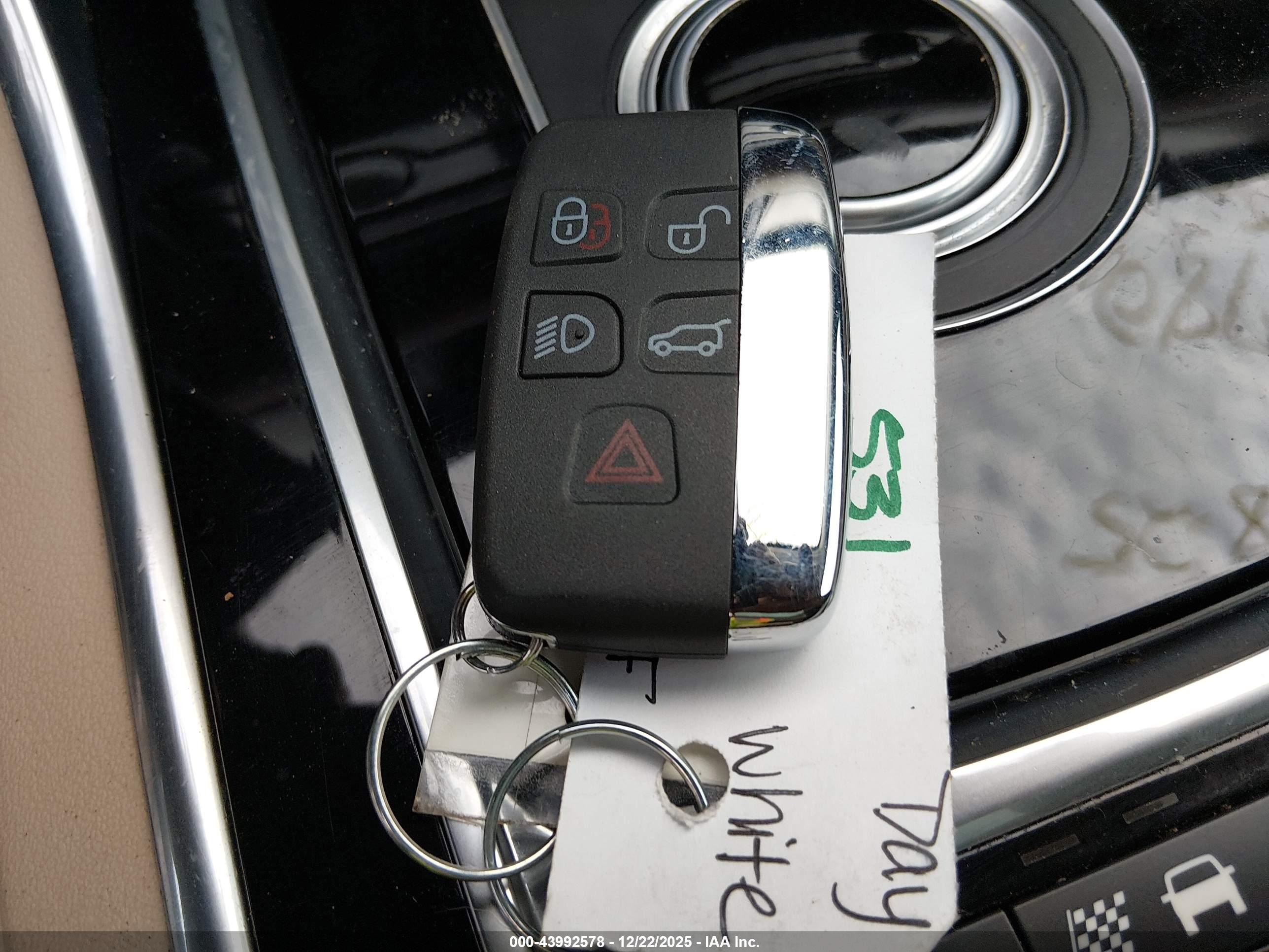 JAGUAR XF image 11