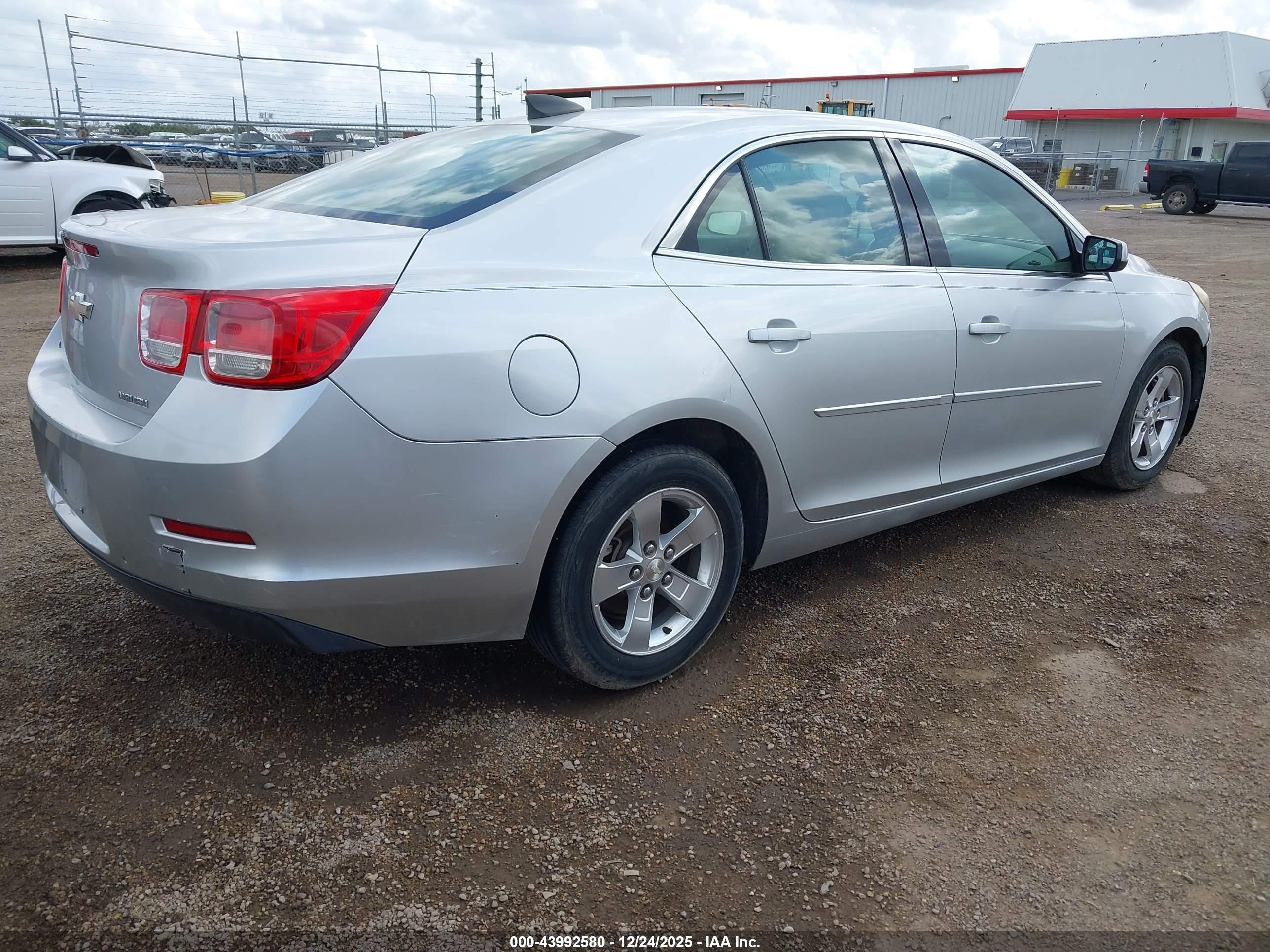 CHEVROLET MALIBU image 4