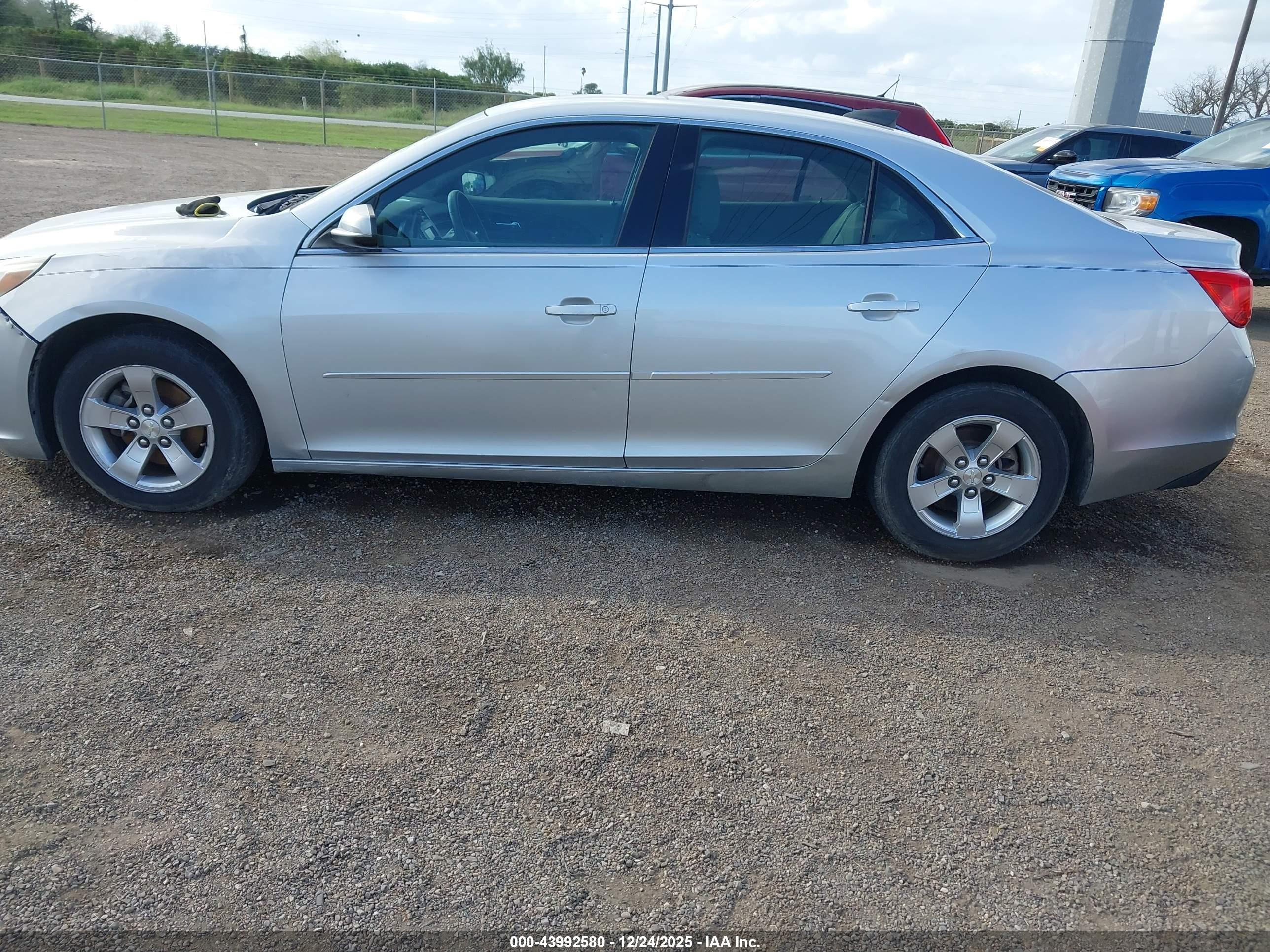 CHEVROLET MALIBU image 6