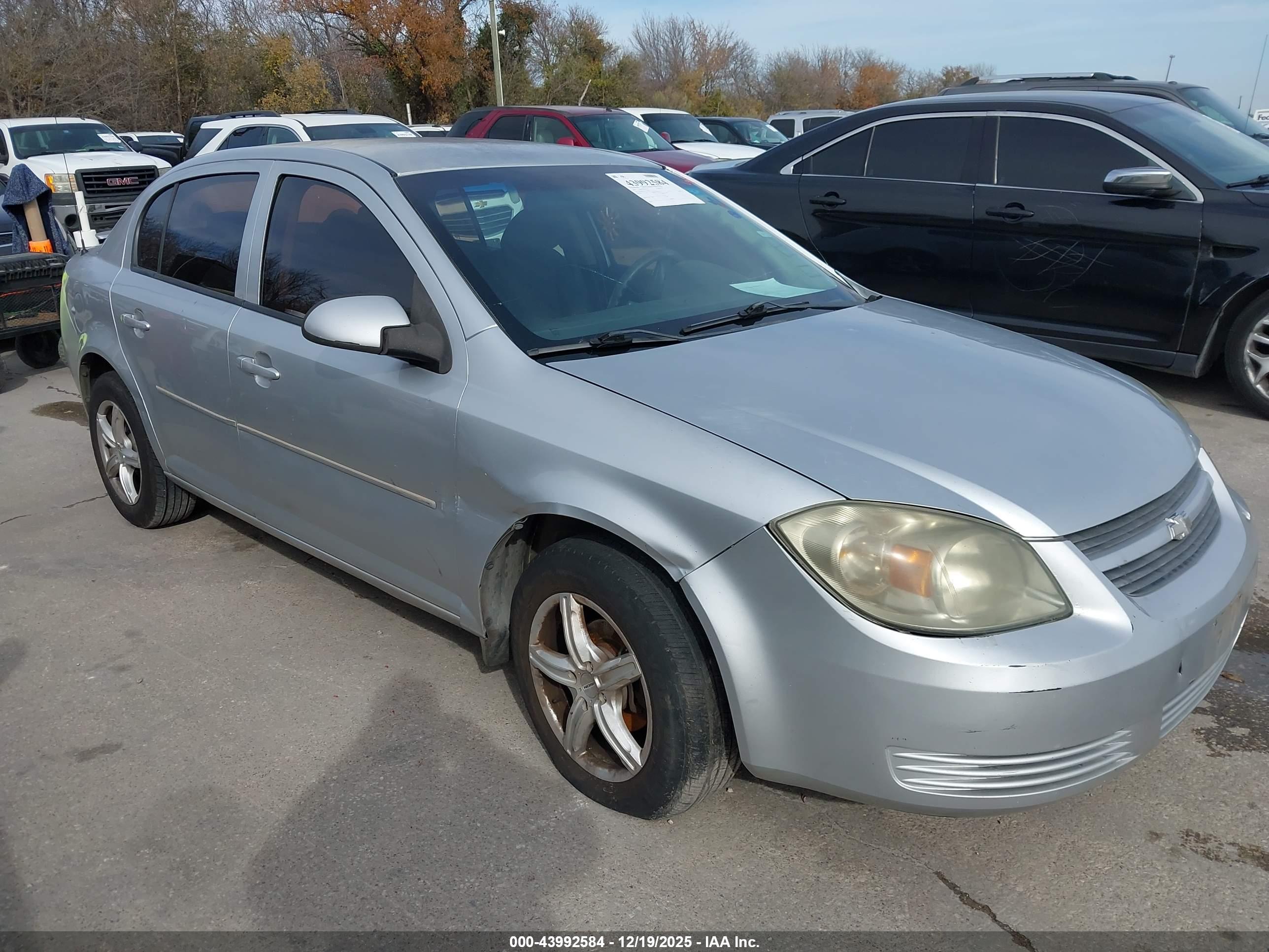 CHEVROLET COBALT image 6