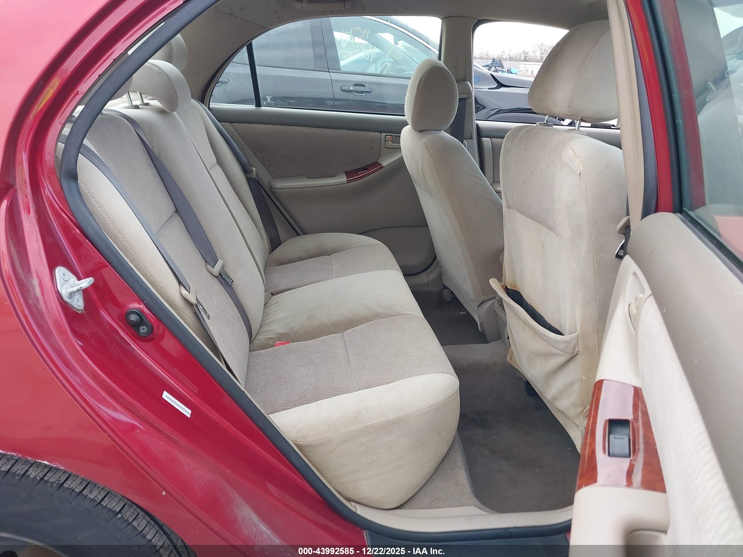 TOYOTA COROLLA image 8