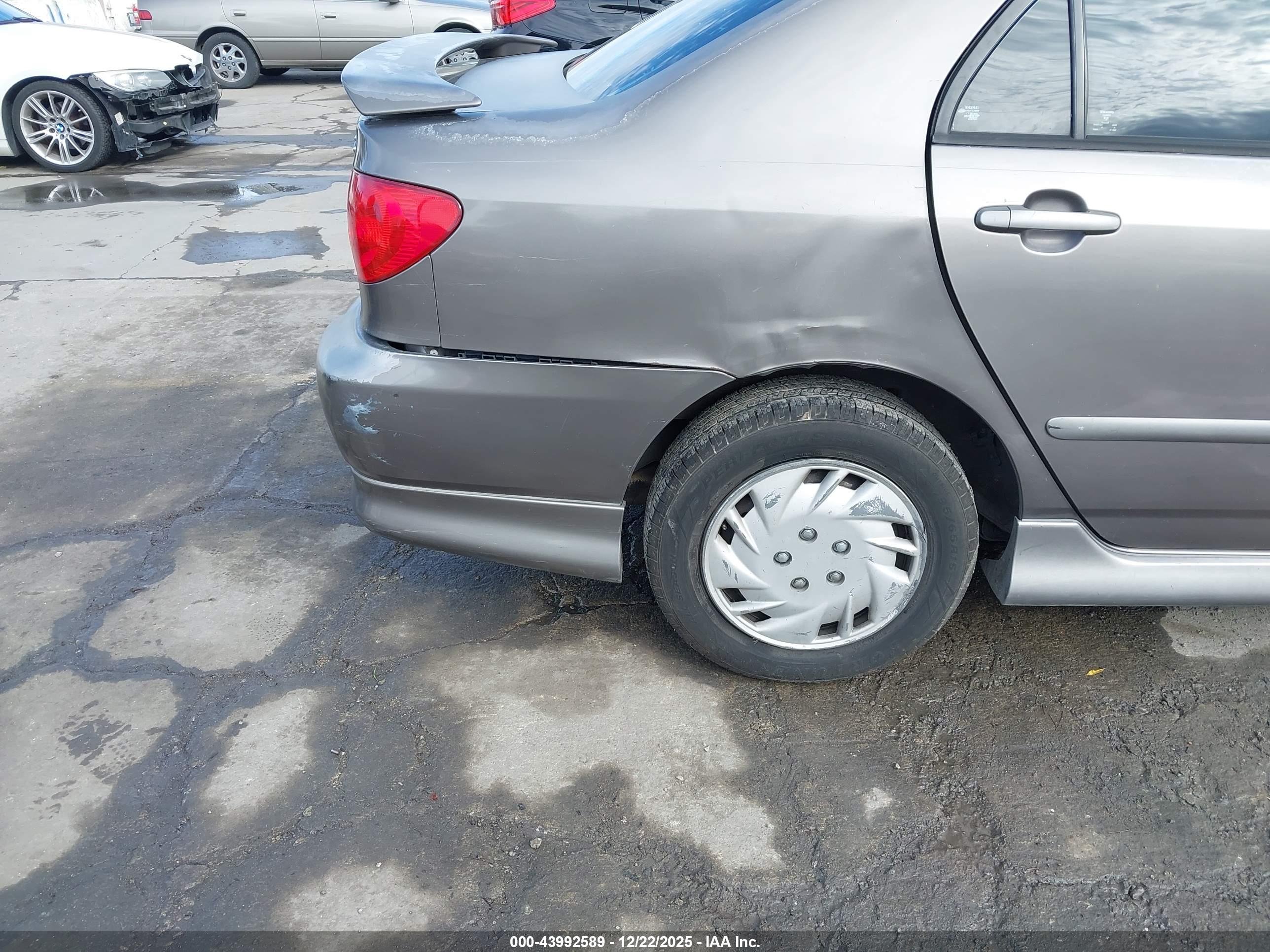 TOYOTA COROLLA image 6