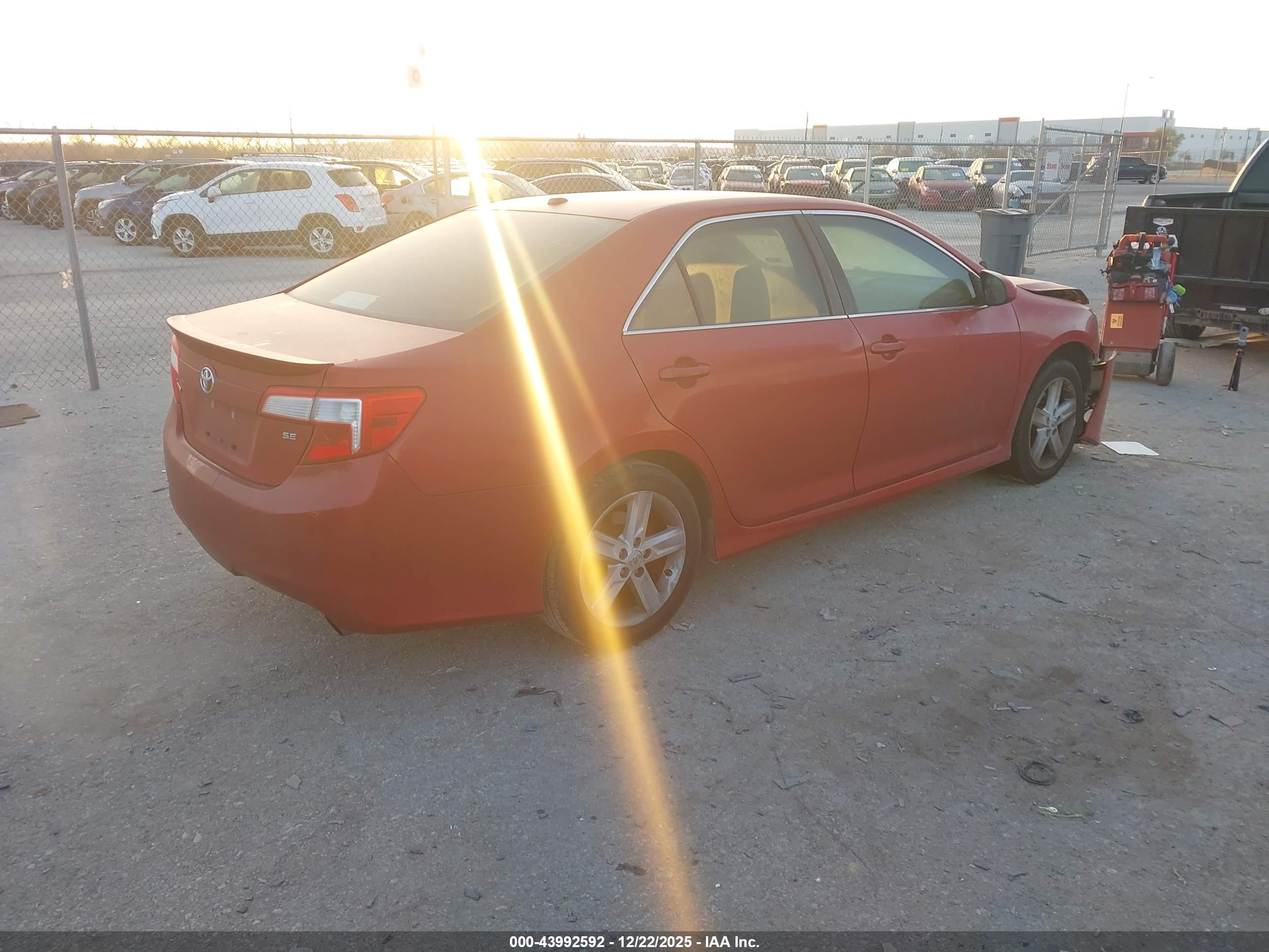 TOYOTA CAMRY image 4