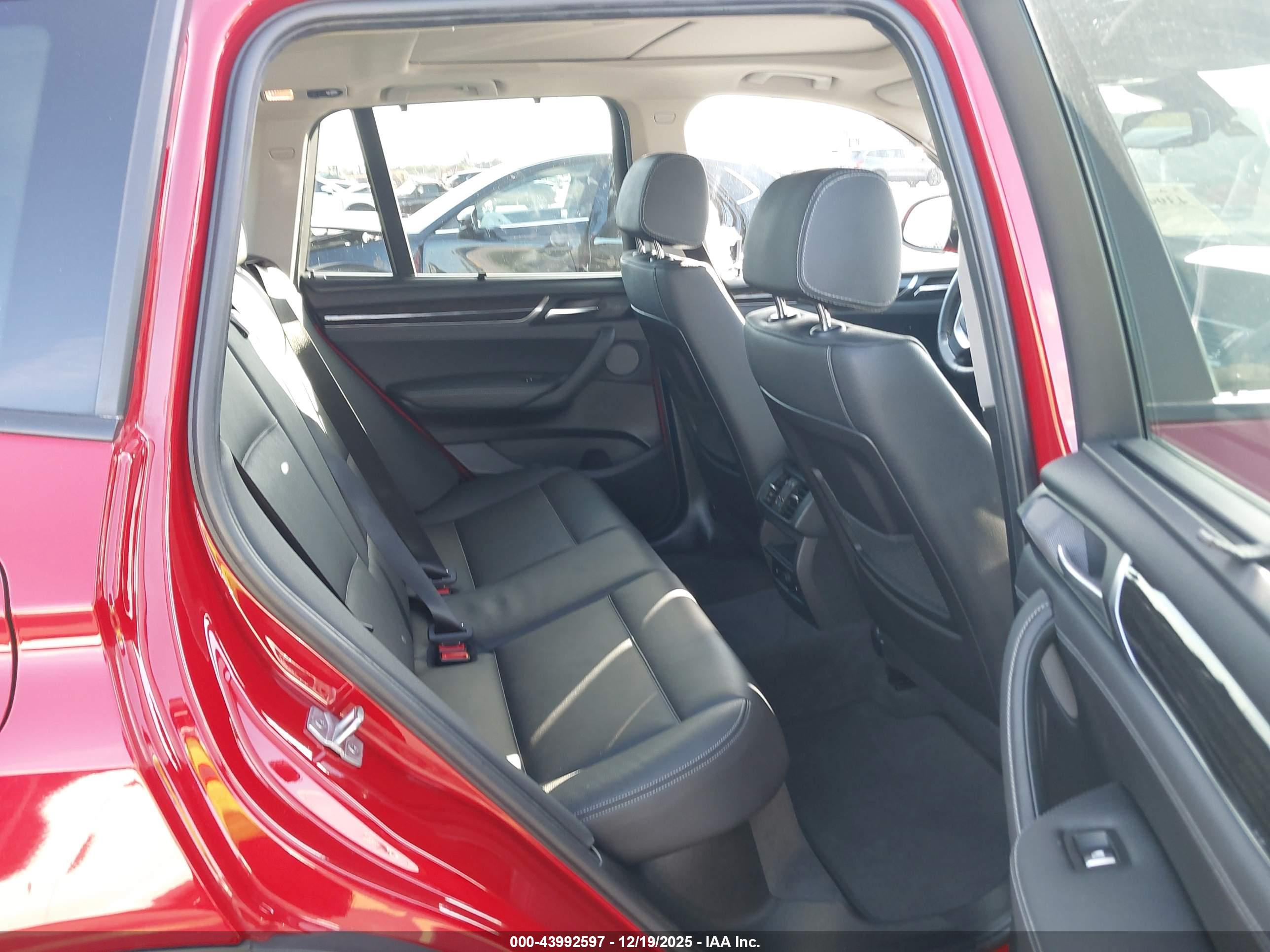 BMW X3 image 8