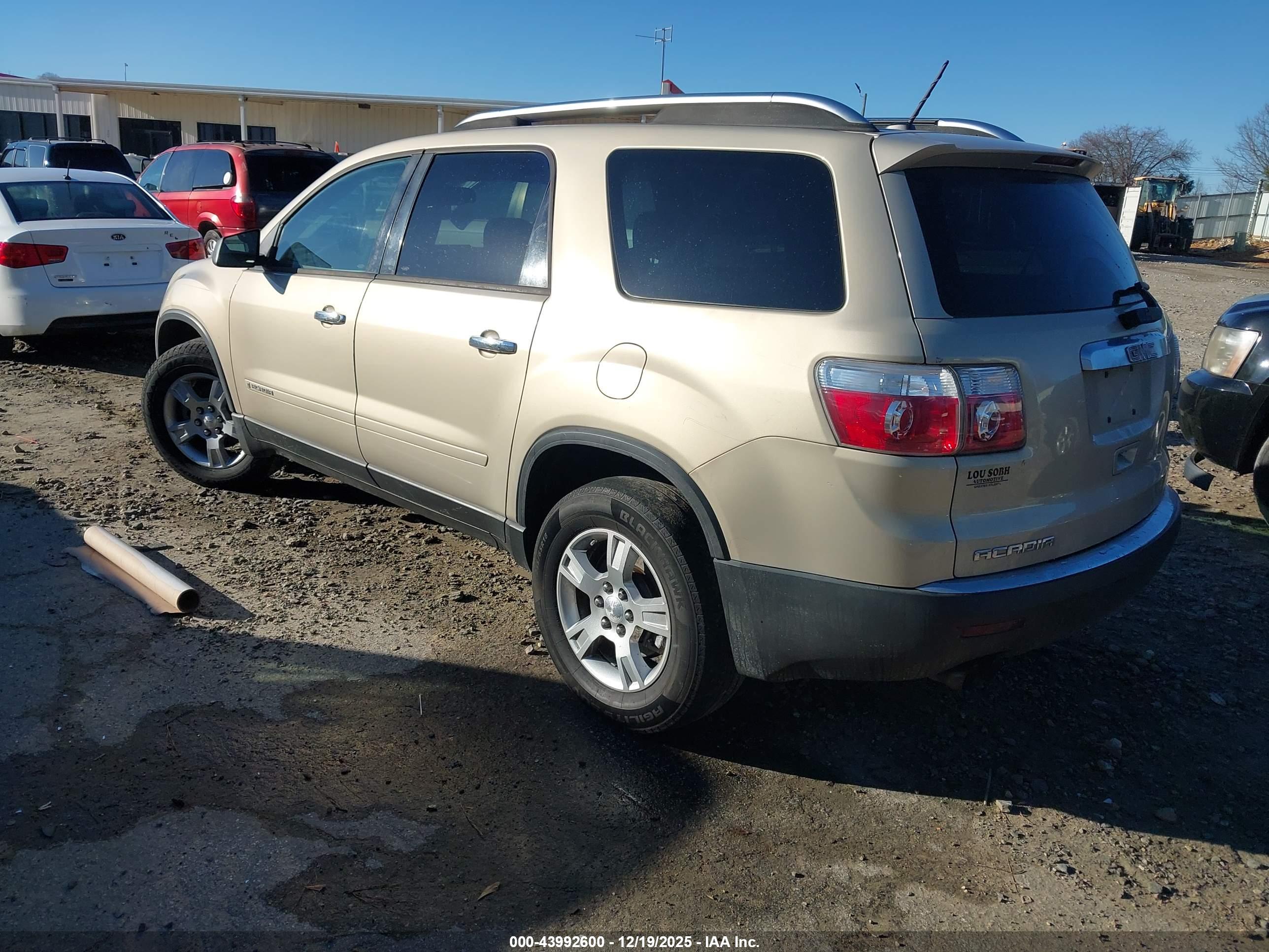 GMC ACADIA image 3