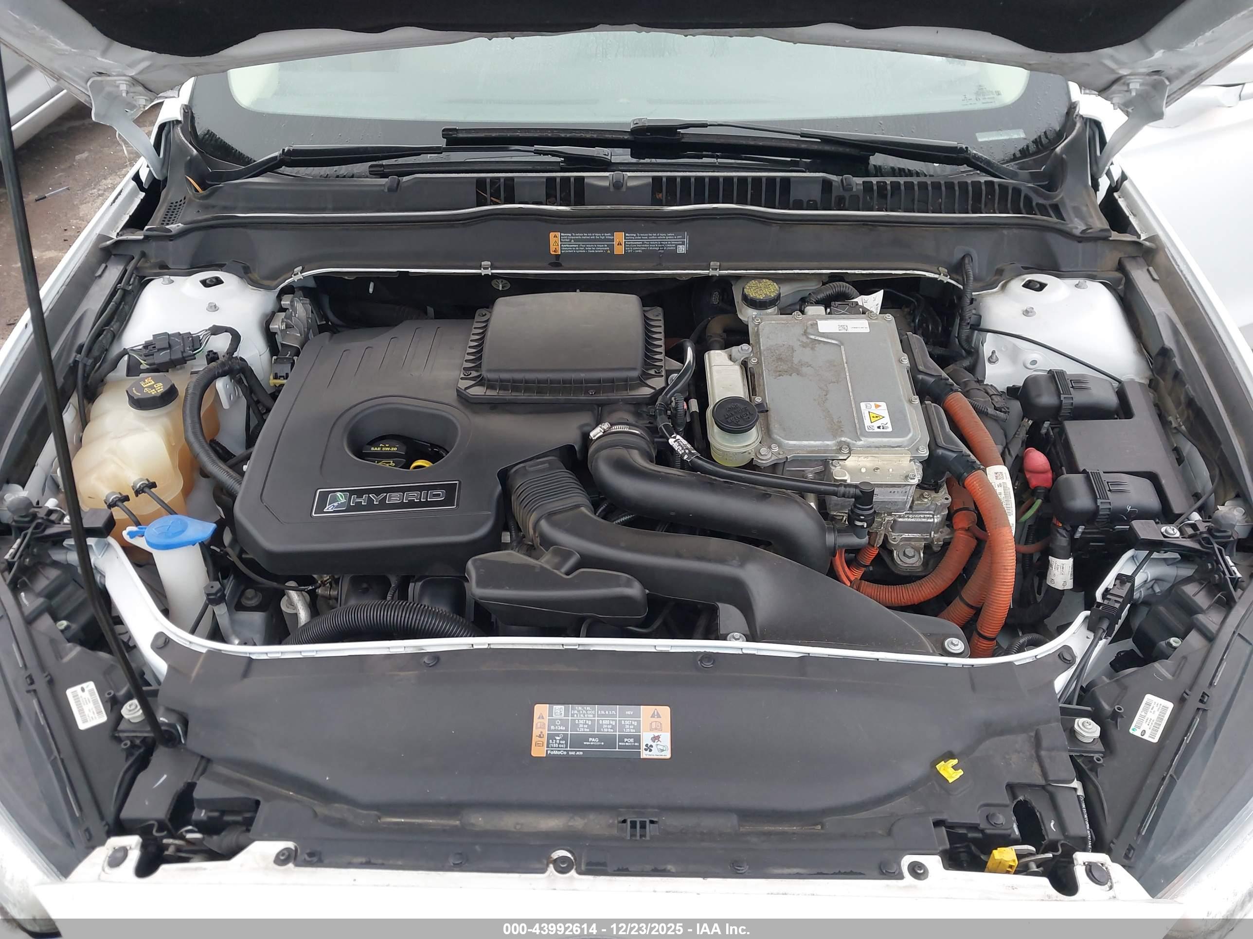 FORD FUSION image 10