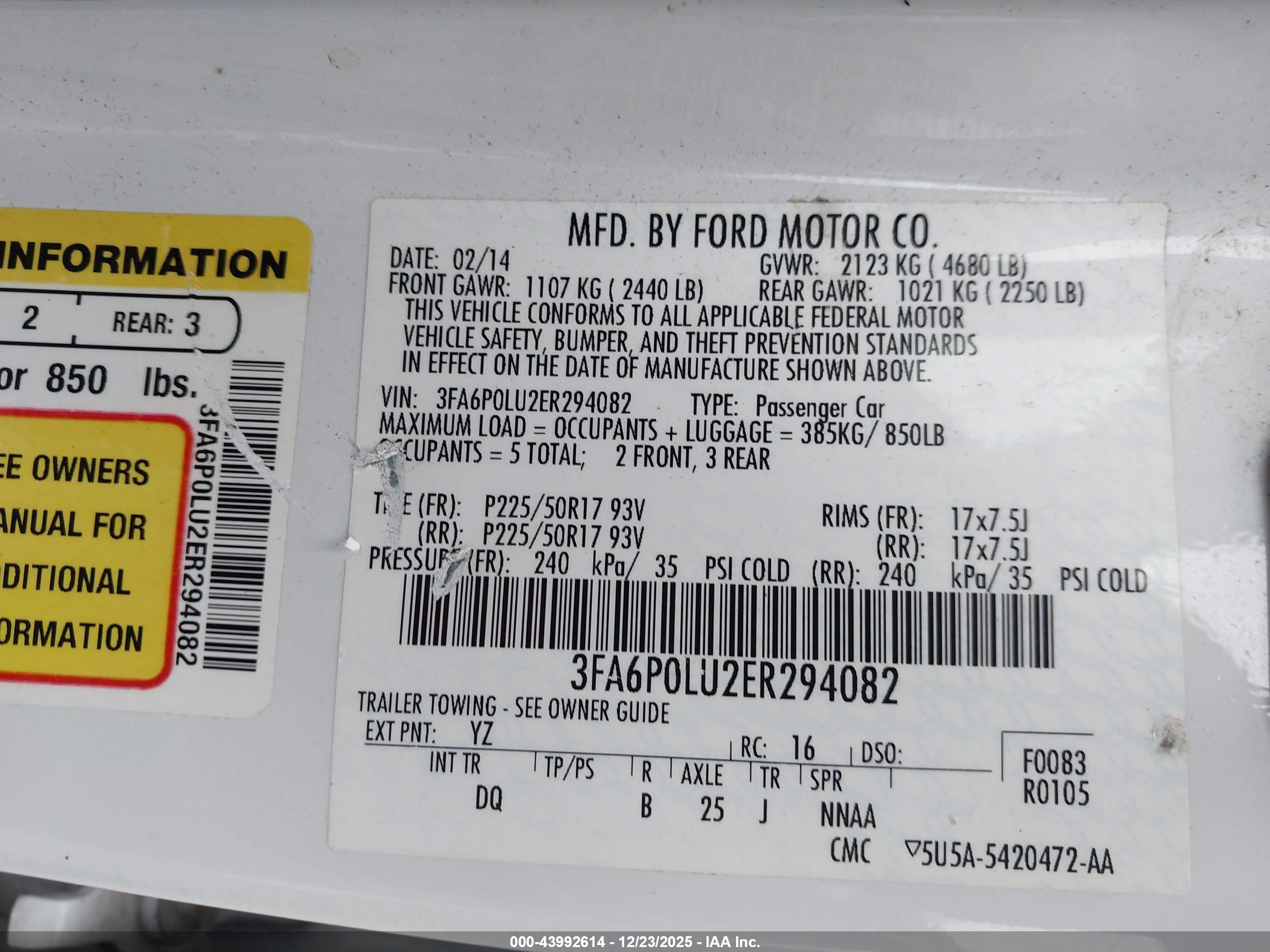 FORD FUSION image 9