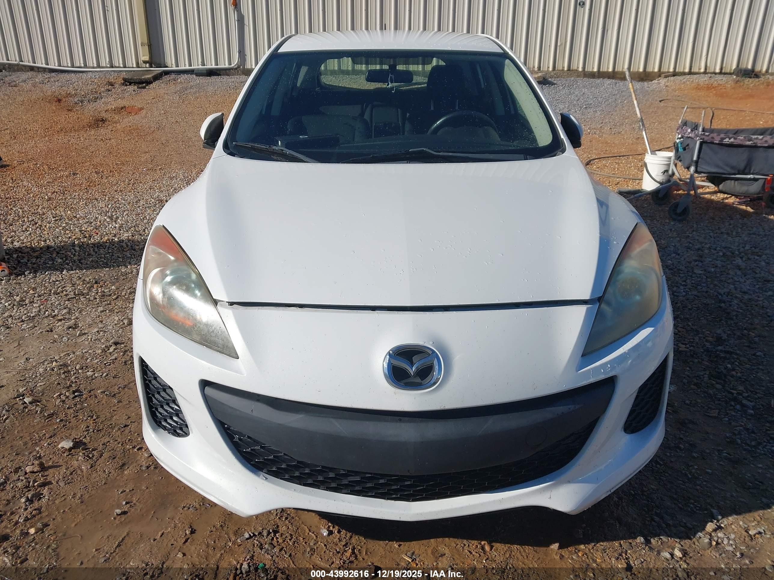 MAZDA MAZDA3 image 6