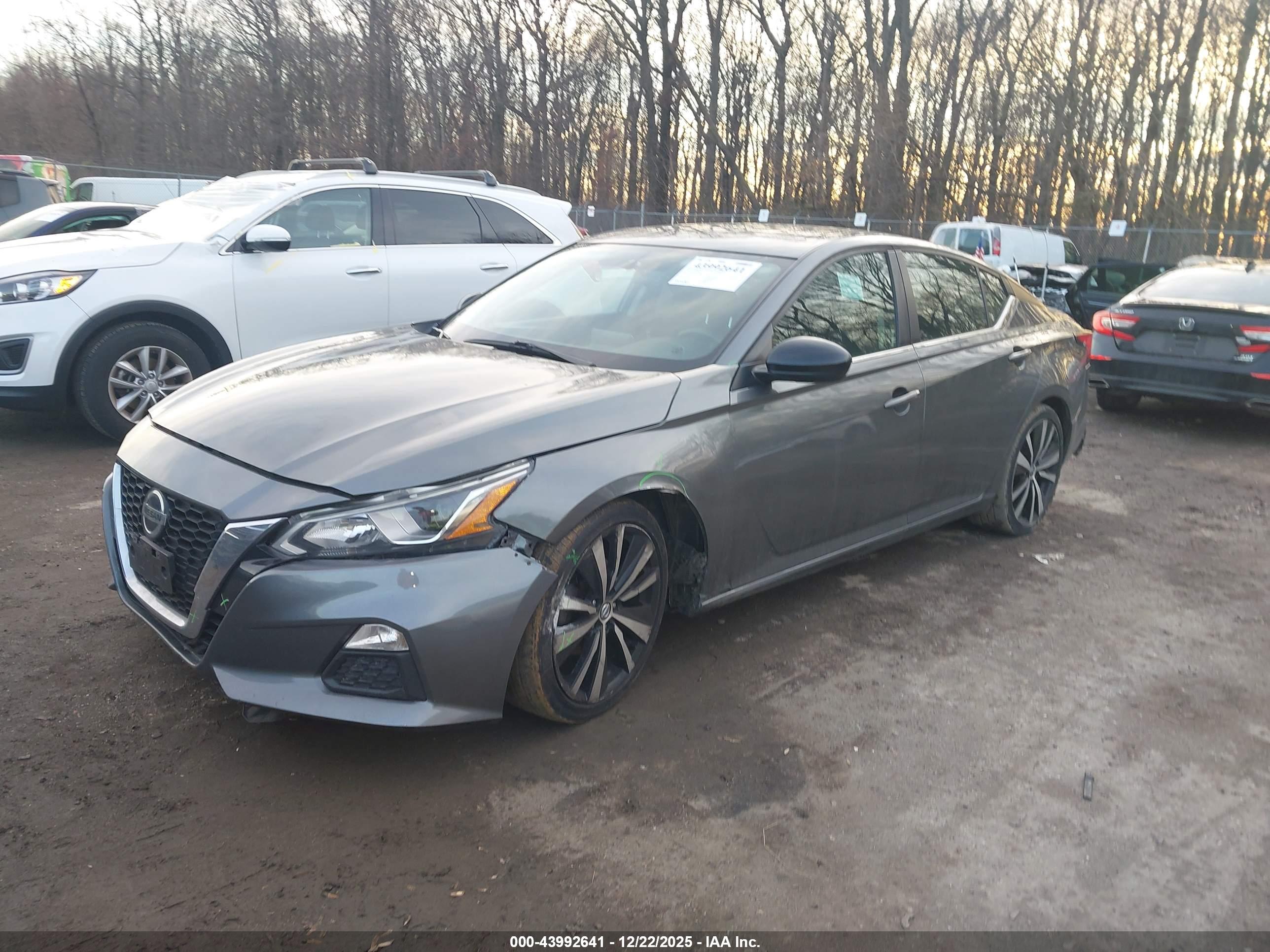 NISSAN ALTIMA image 2