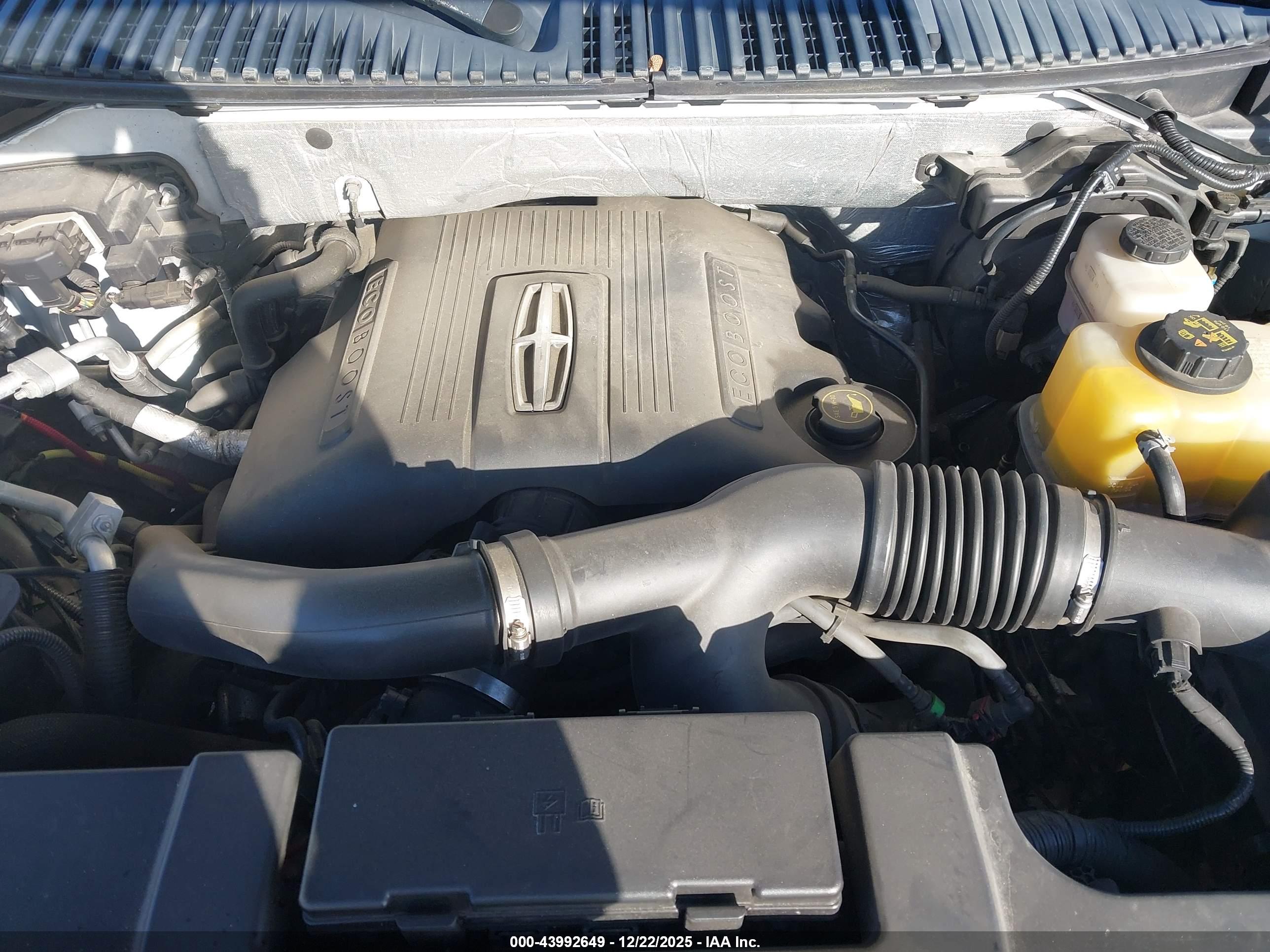 LINCOLN NAVIGATOR image 10