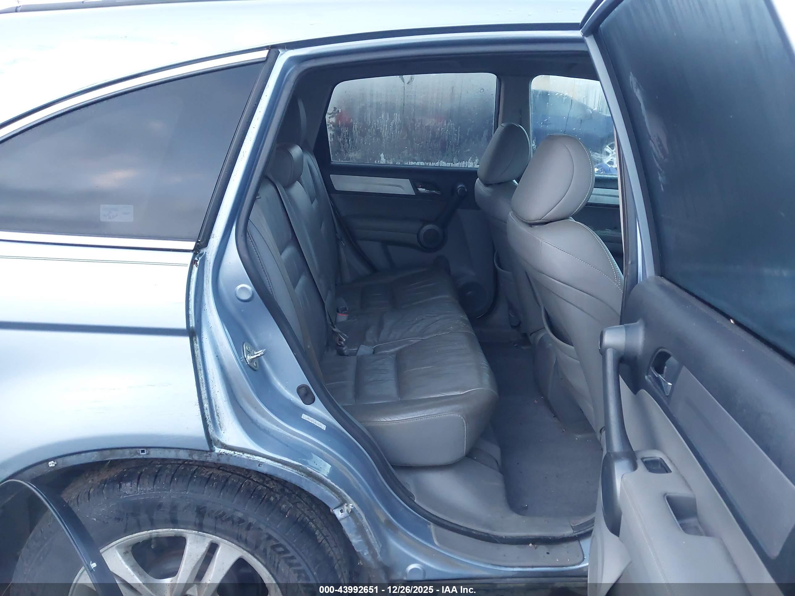 HONDA CR-V image 8