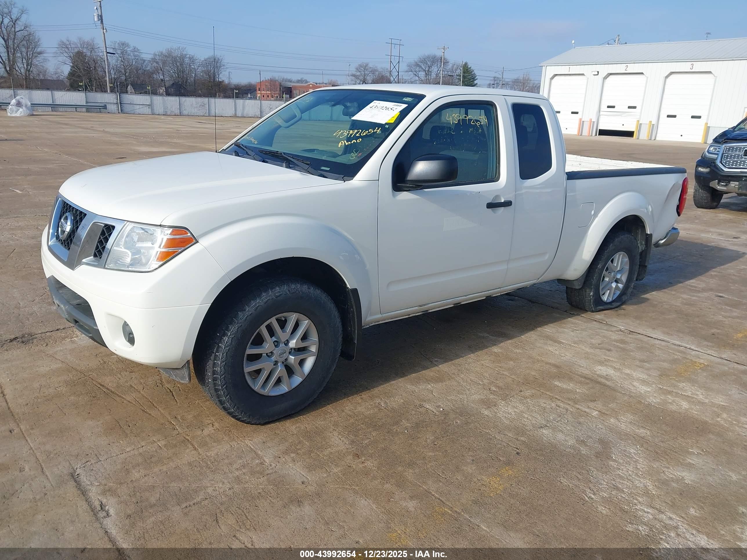 NISSAN FRONTIER image 2