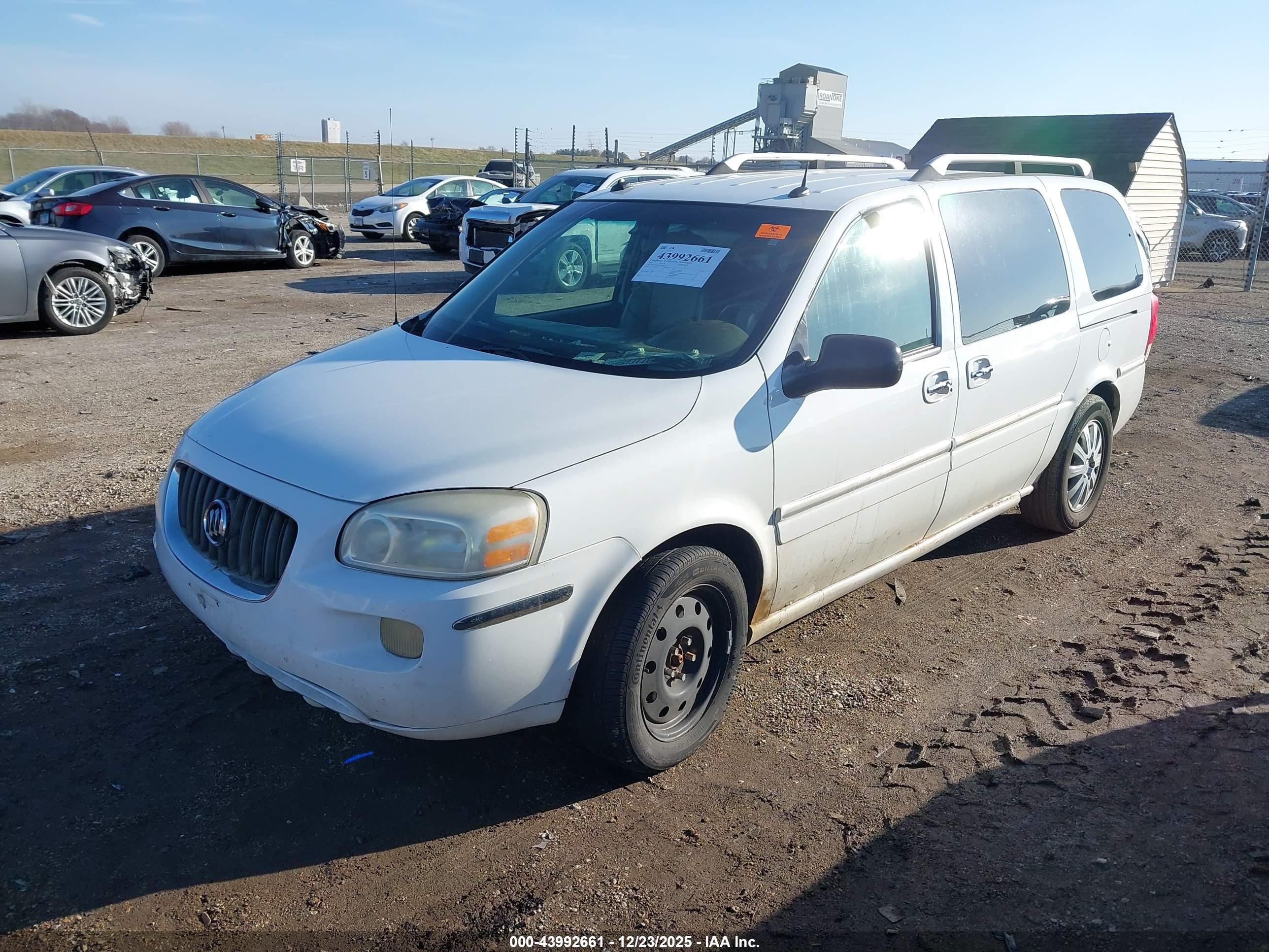 BUICK TERRAZA image 2