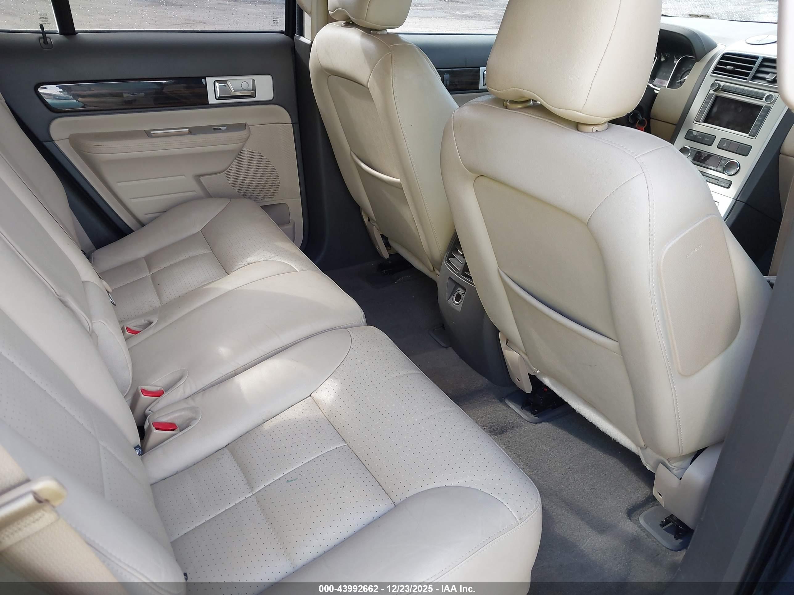 LINCOLN MKX image 8