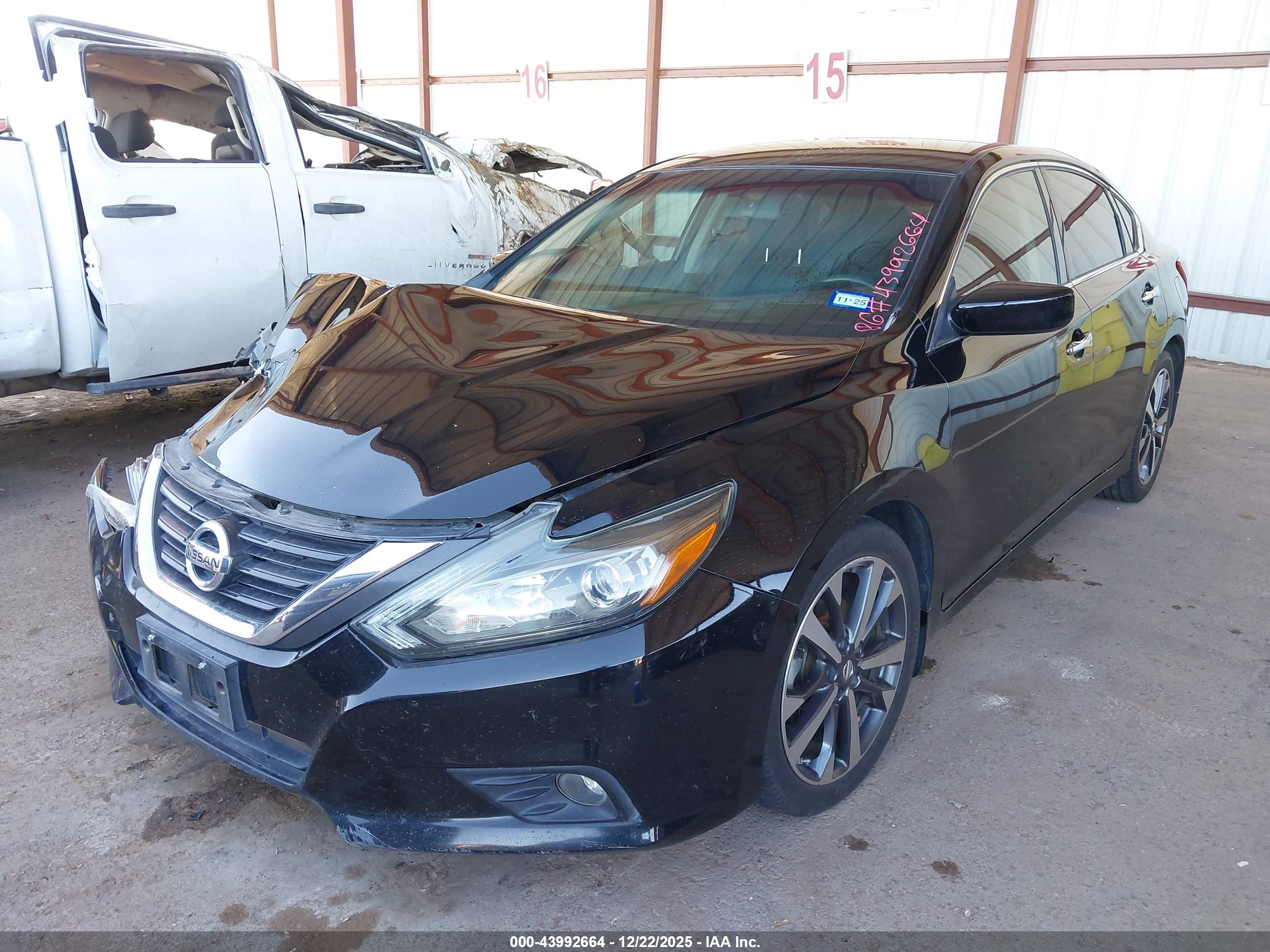 NISSAN ALTIMA image 2