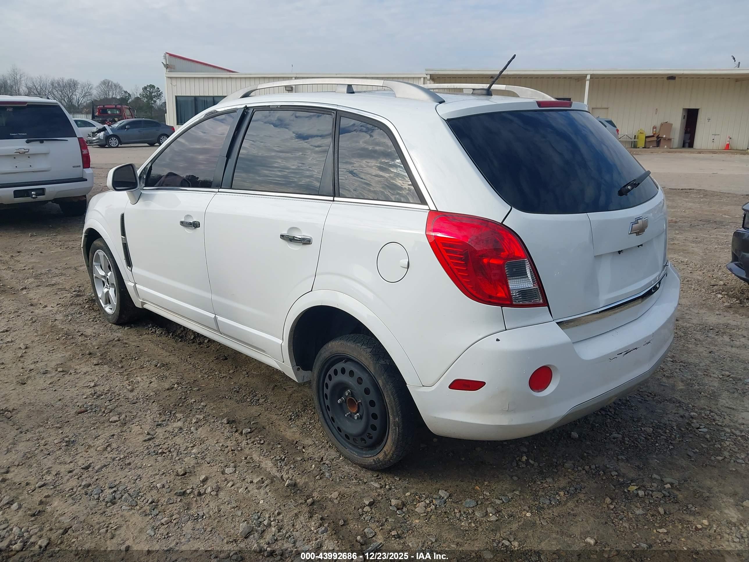 CHEVROLET CAPTIVA image 3