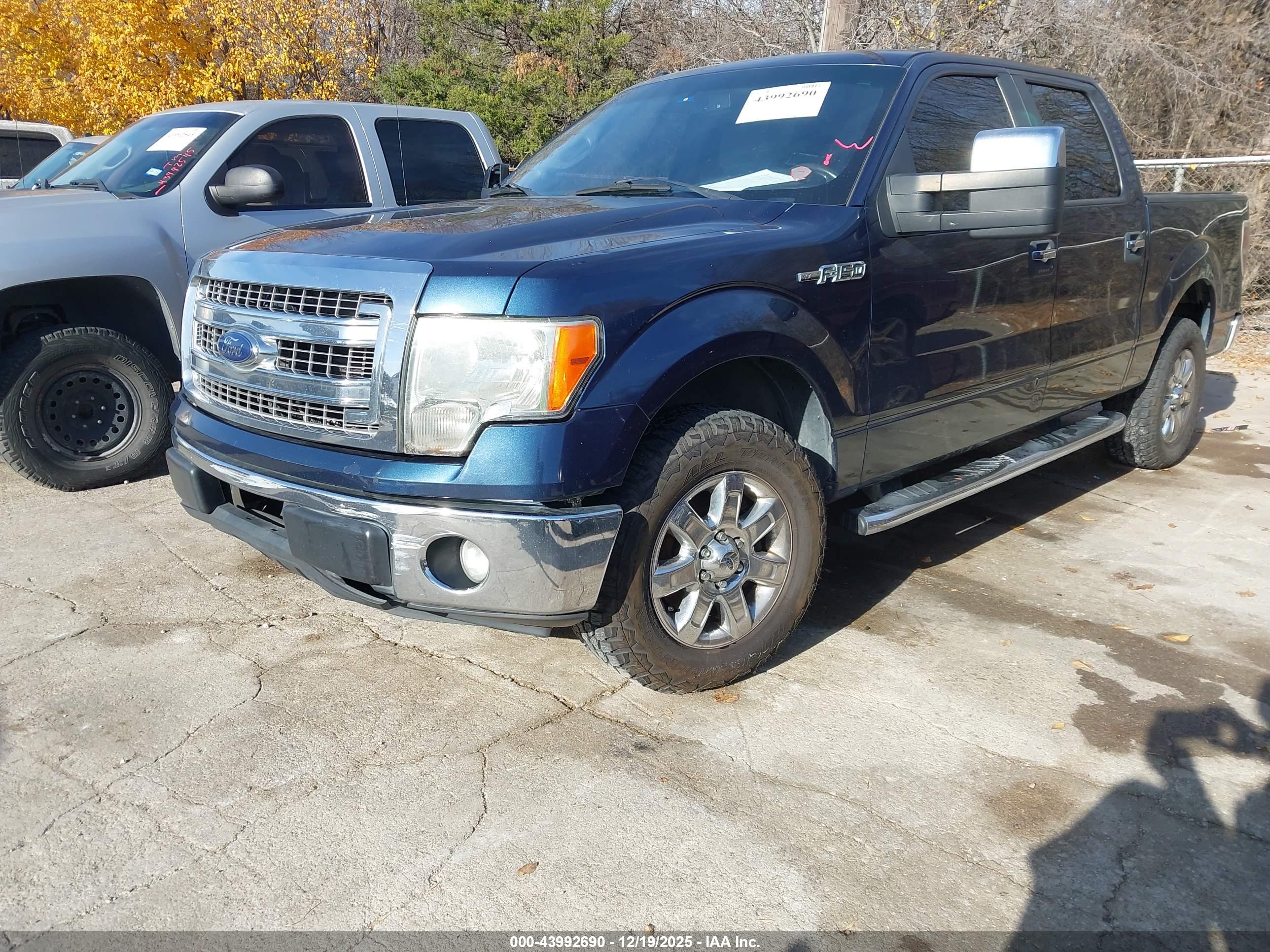 FORD F-150 image 2