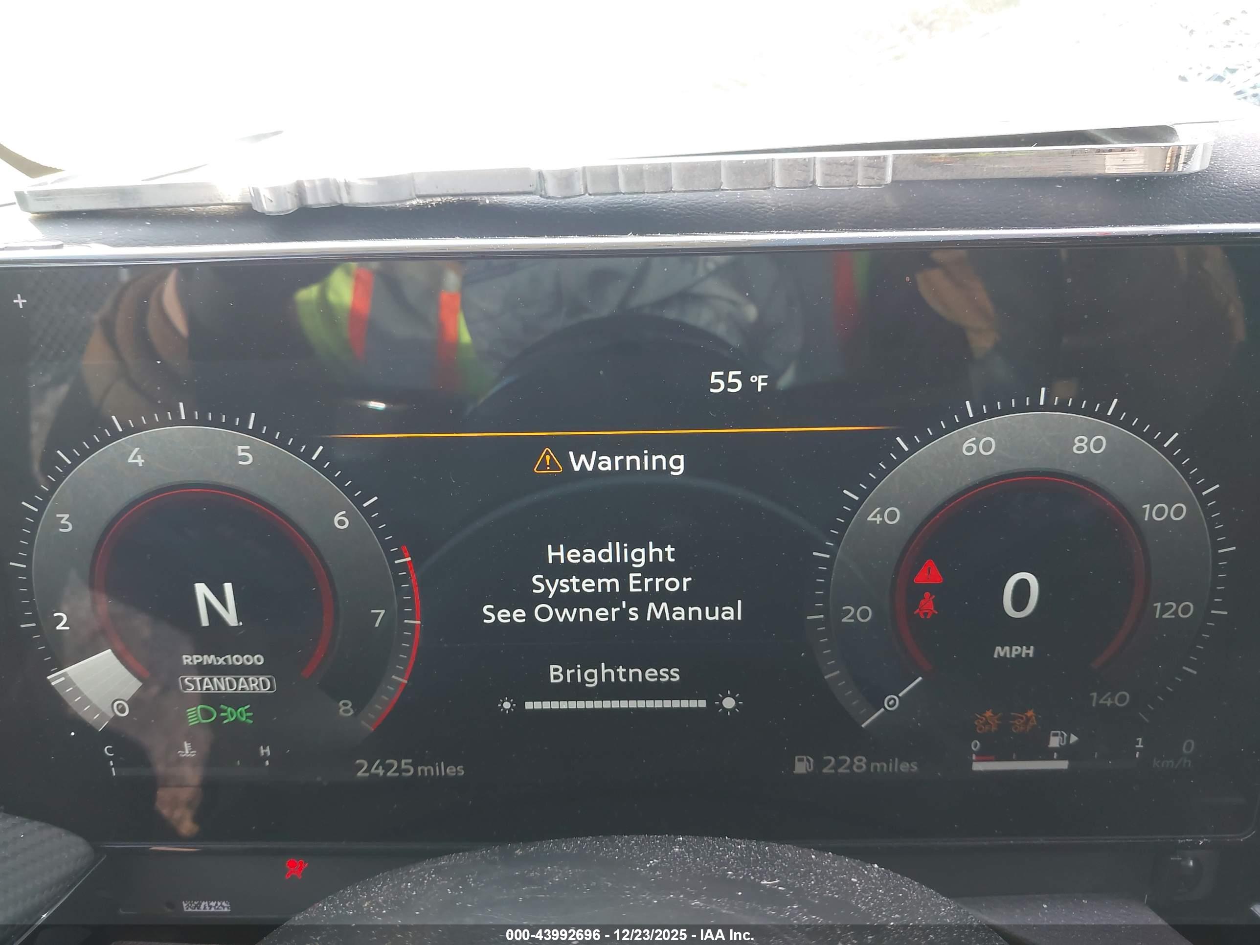 NISSAN KICKS image 7